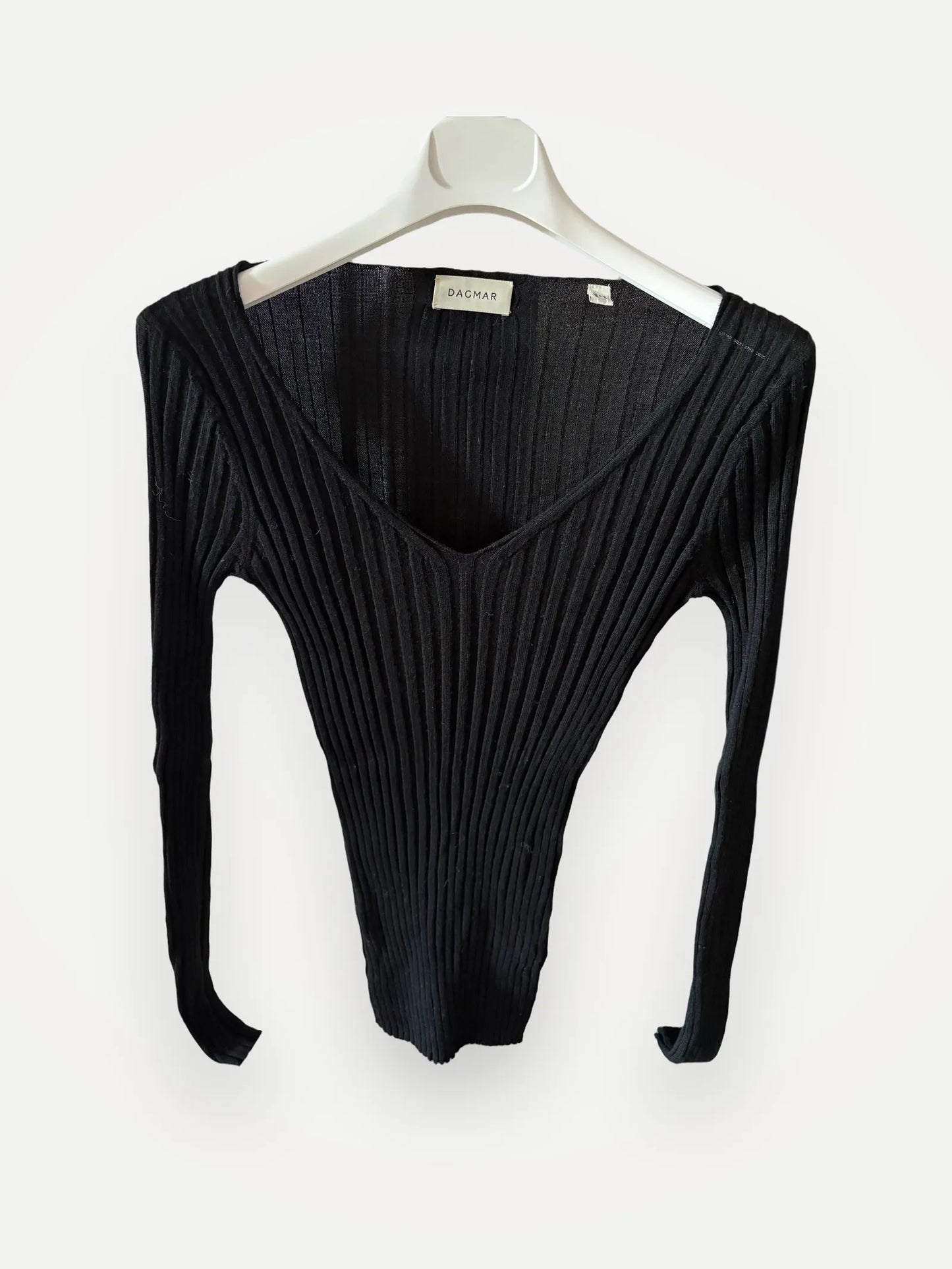 Dagmar Merino V Top
