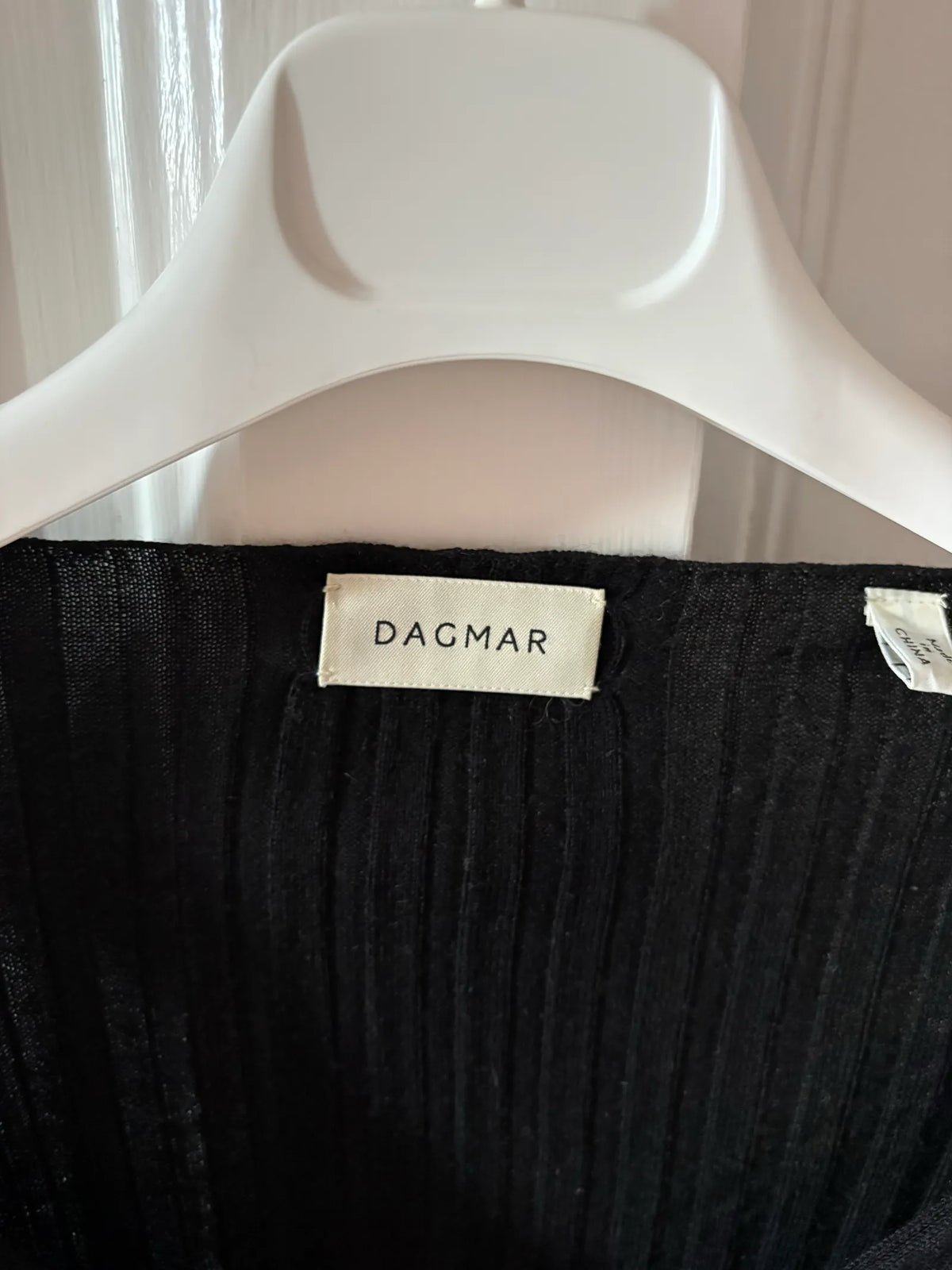 Dagmar Merino V Top