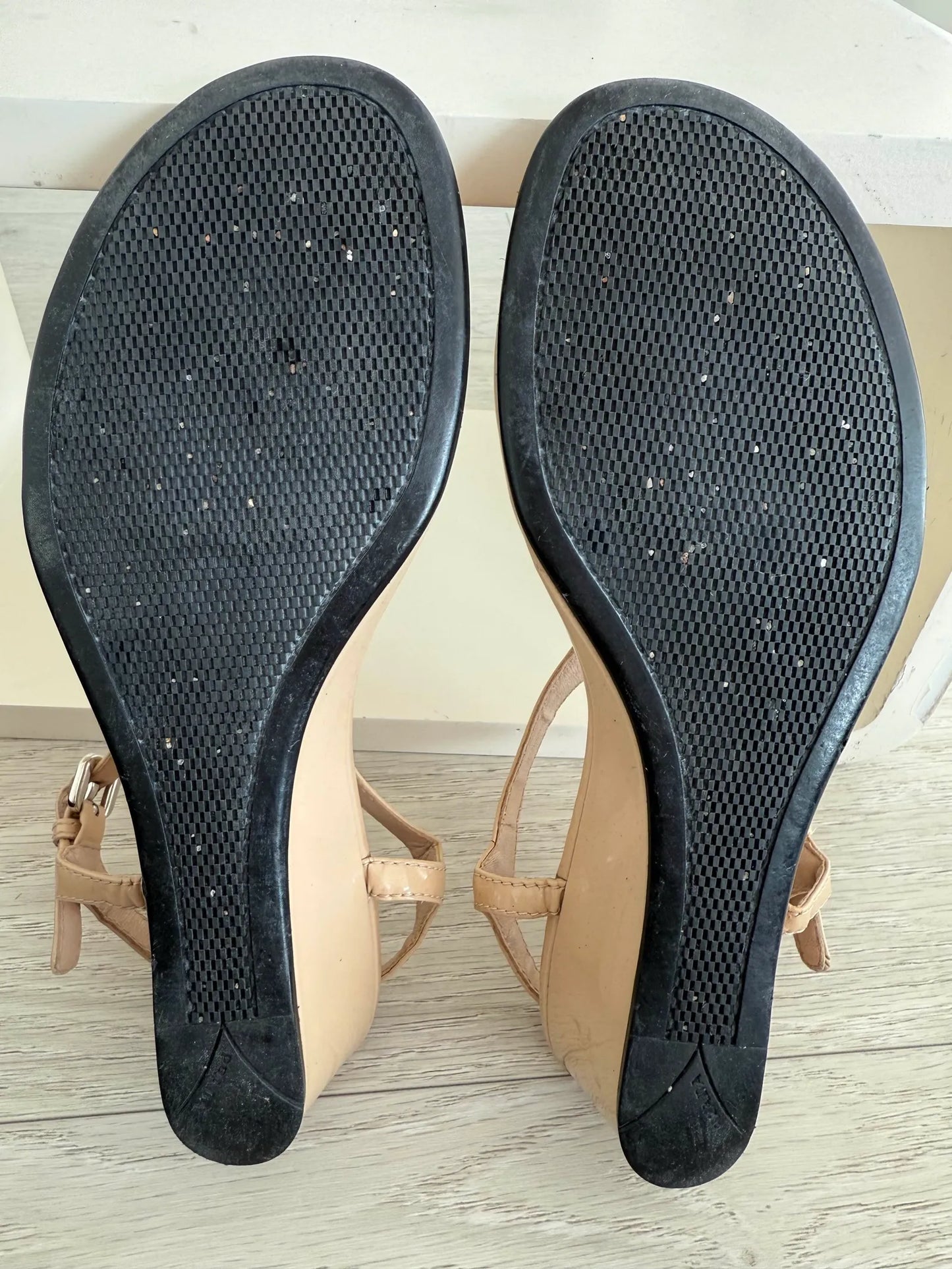 Prada-skinnsandaler