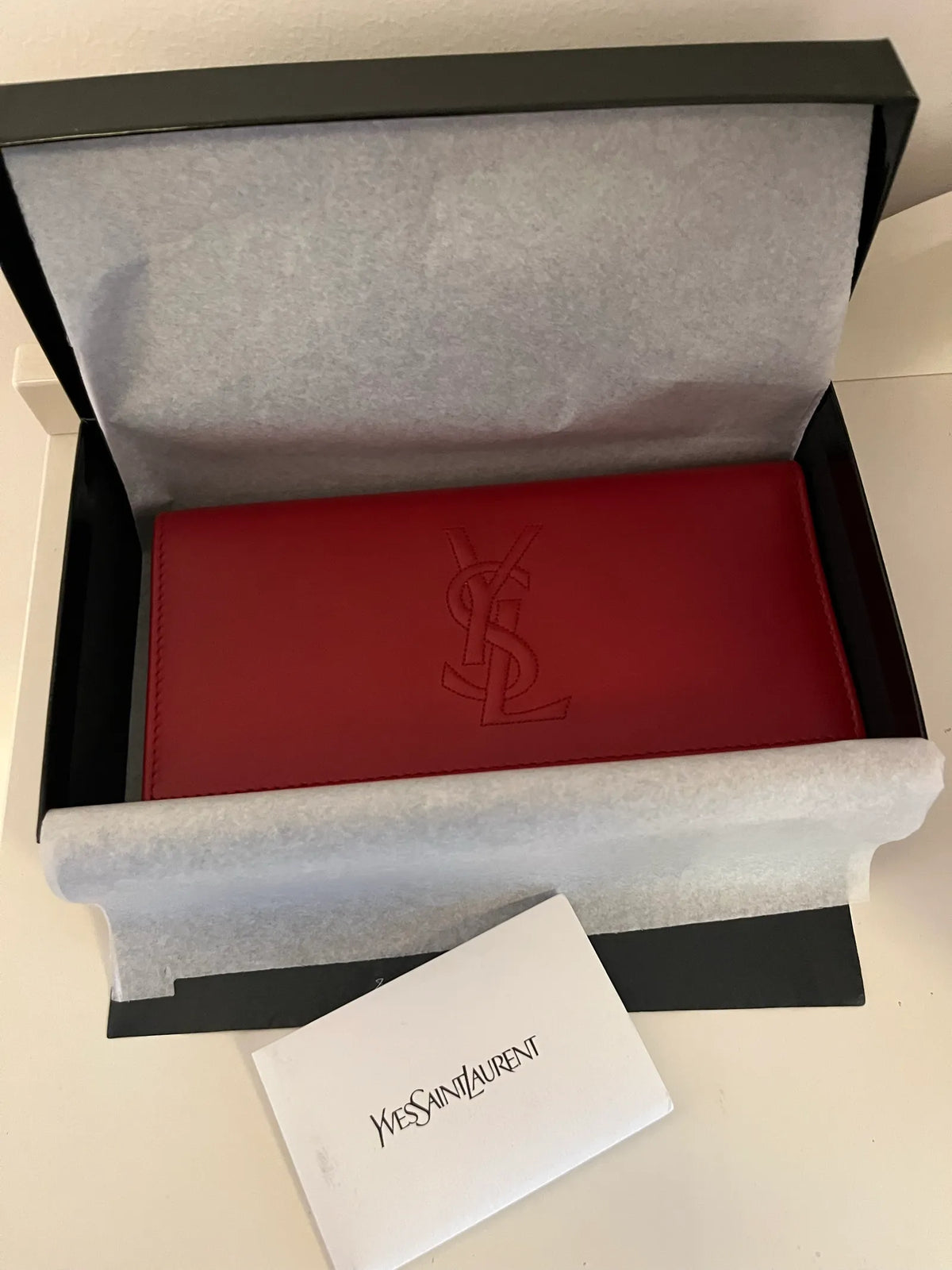 Yves Saint Laurent-skinnplånbok NWT