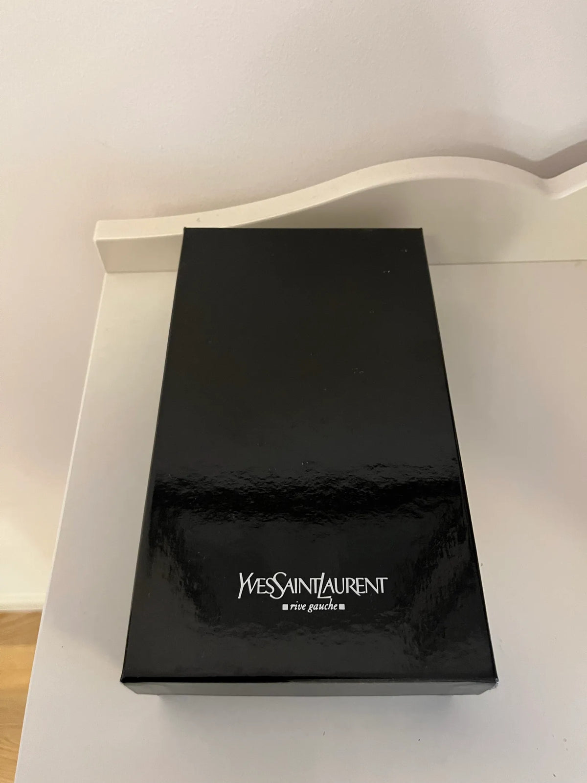 Yves Saint Laurent-skinnplånbok NWT