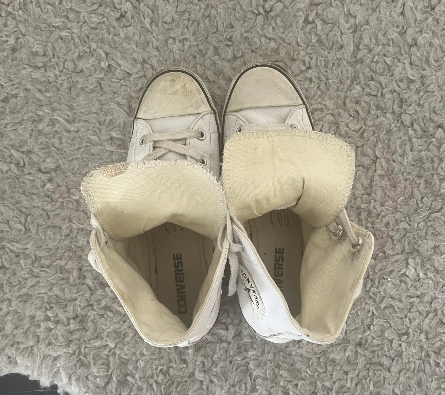 Converse-skinnsneakers