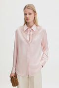 Filippa K V-detail Lace-sidenskjorta