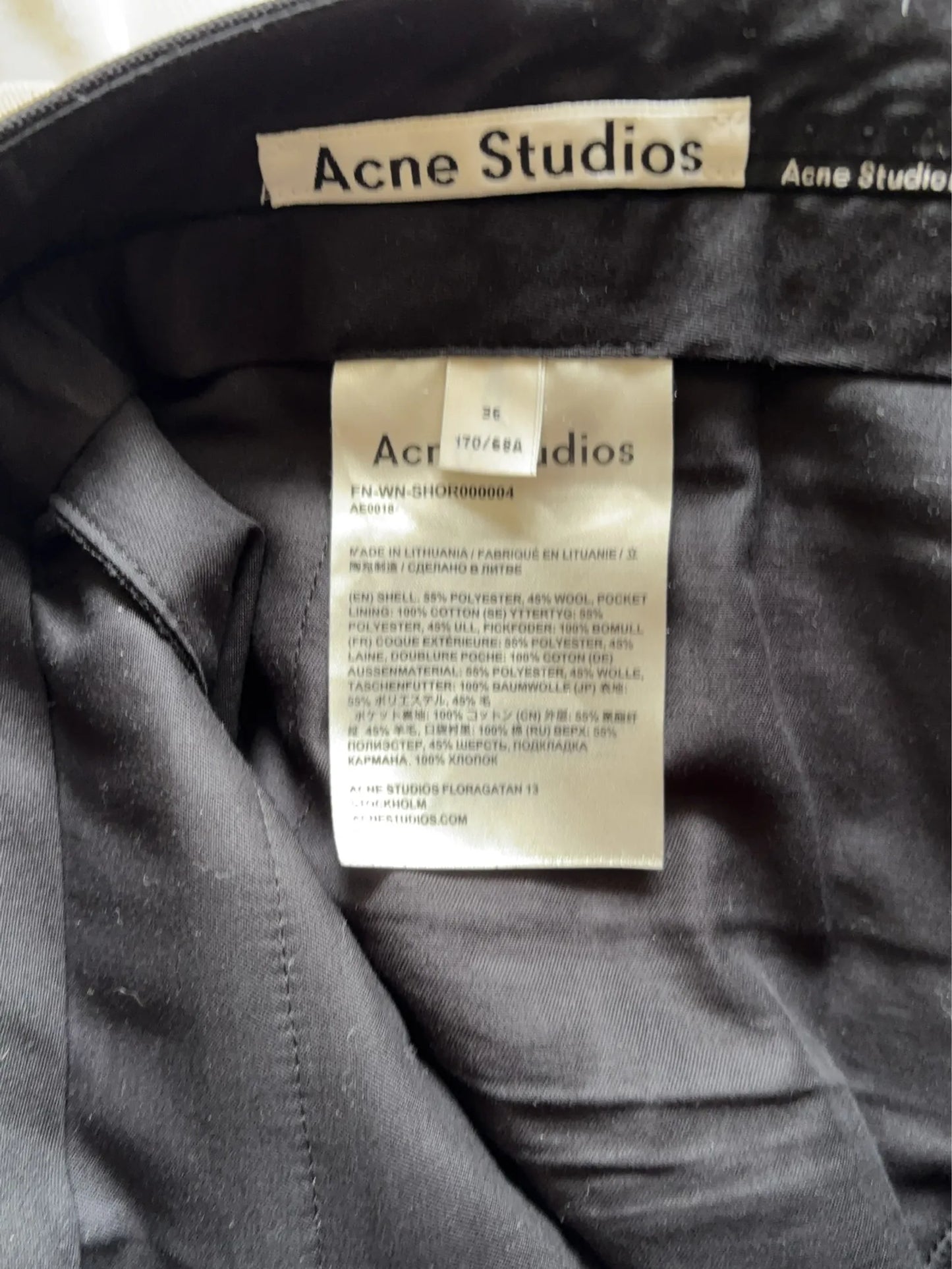 Acne Studios Klassiska Från Acne, Som En Kostymbyxa Shorts