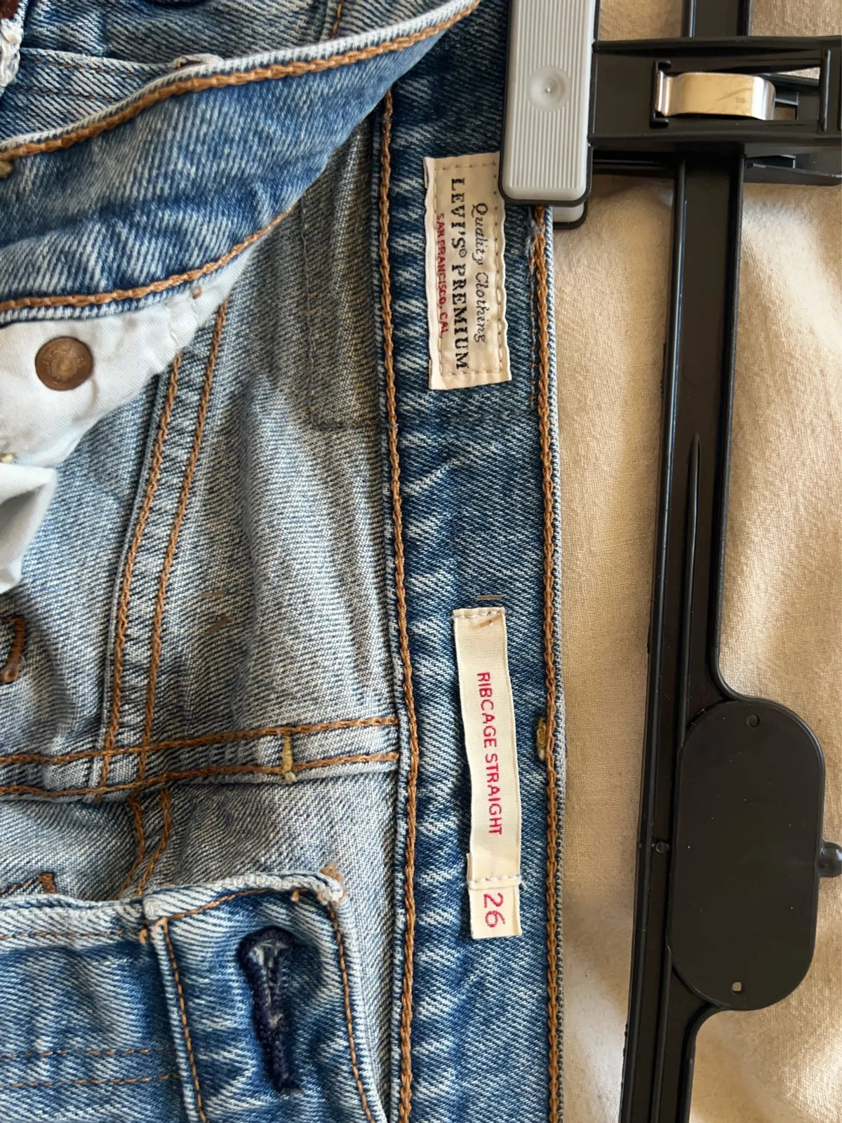 Levi's Ribcage Straight Jeans