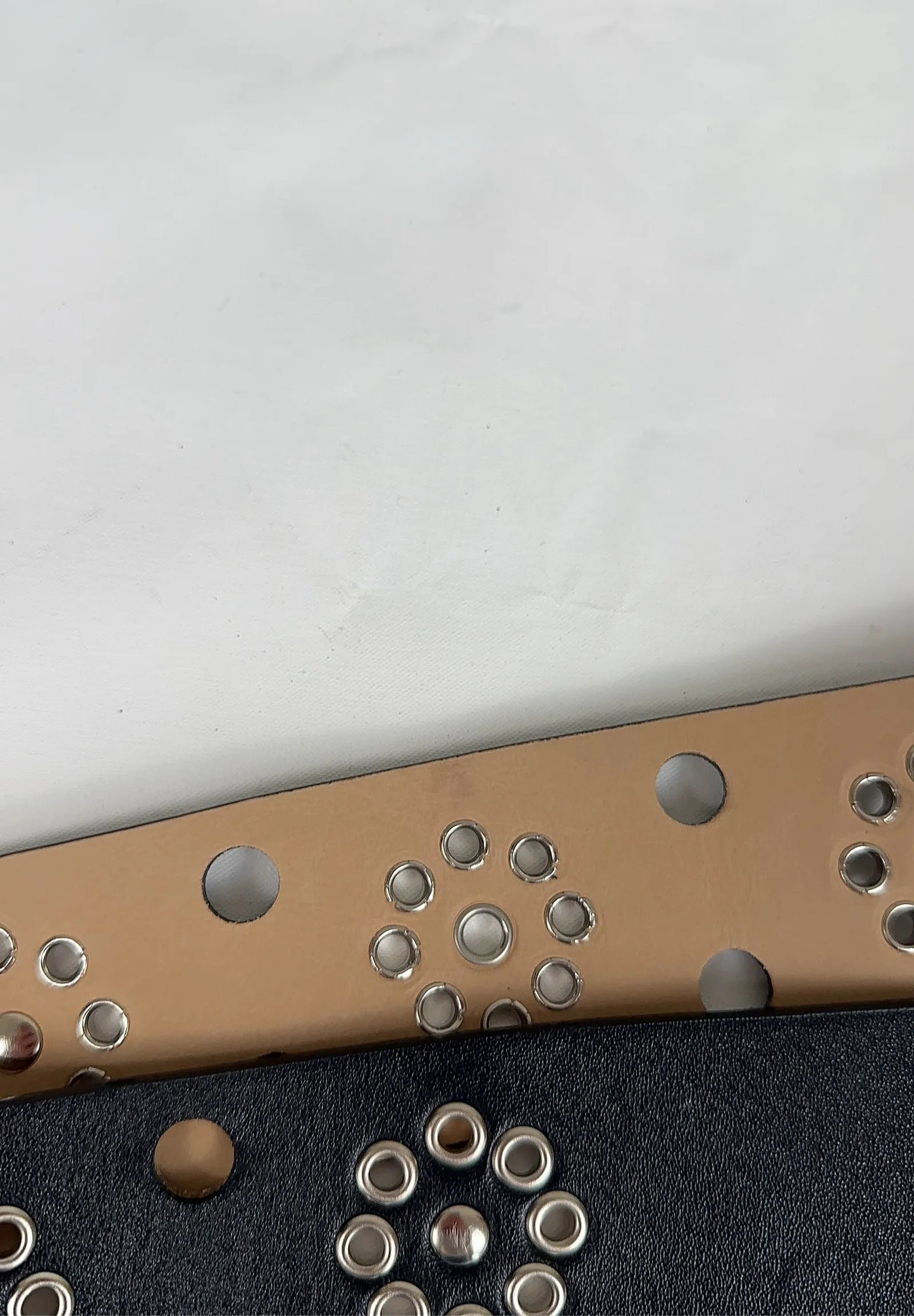 Maryam Nassir Zadeh Belt