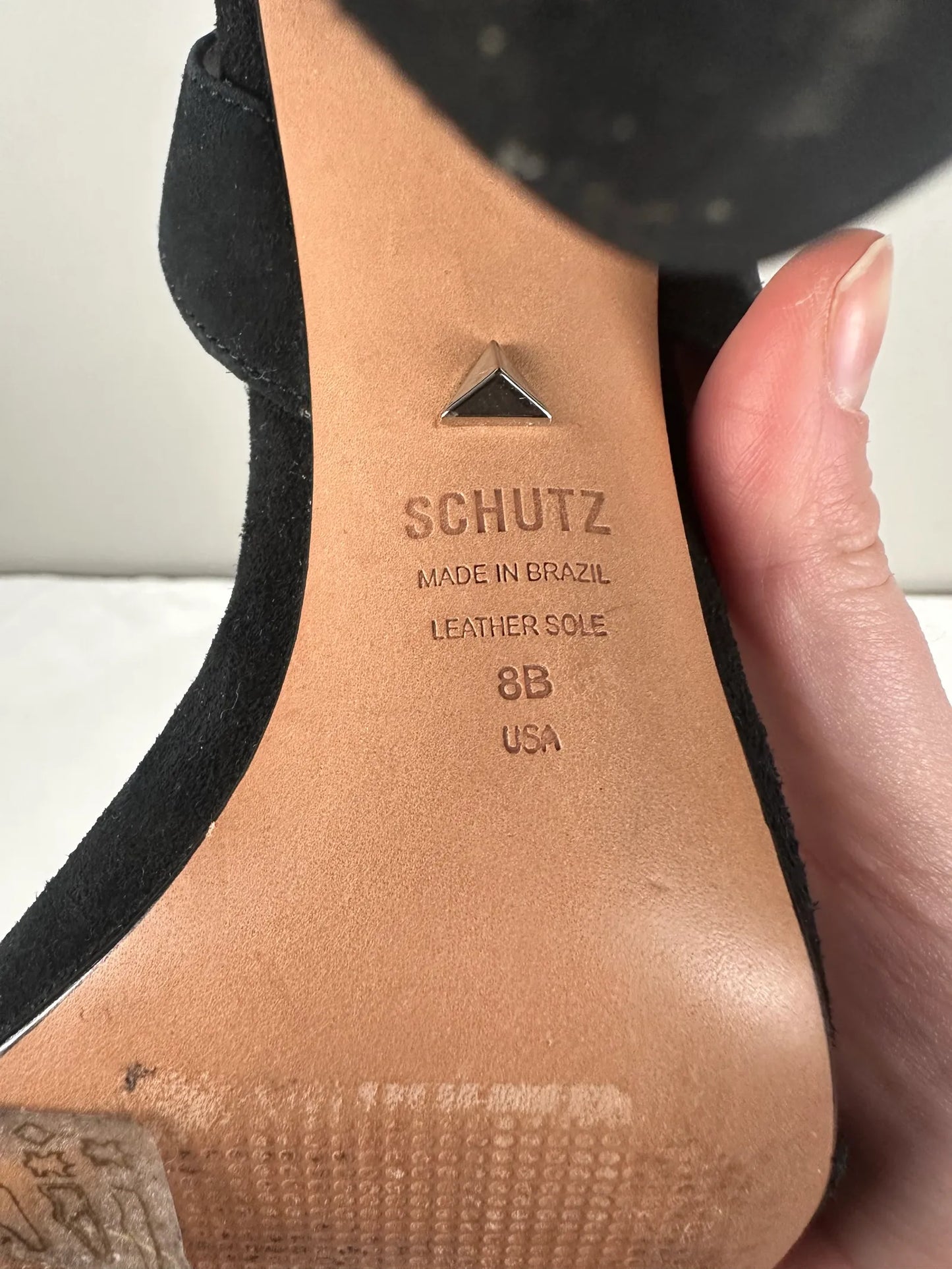 Schutz-skinnklackar