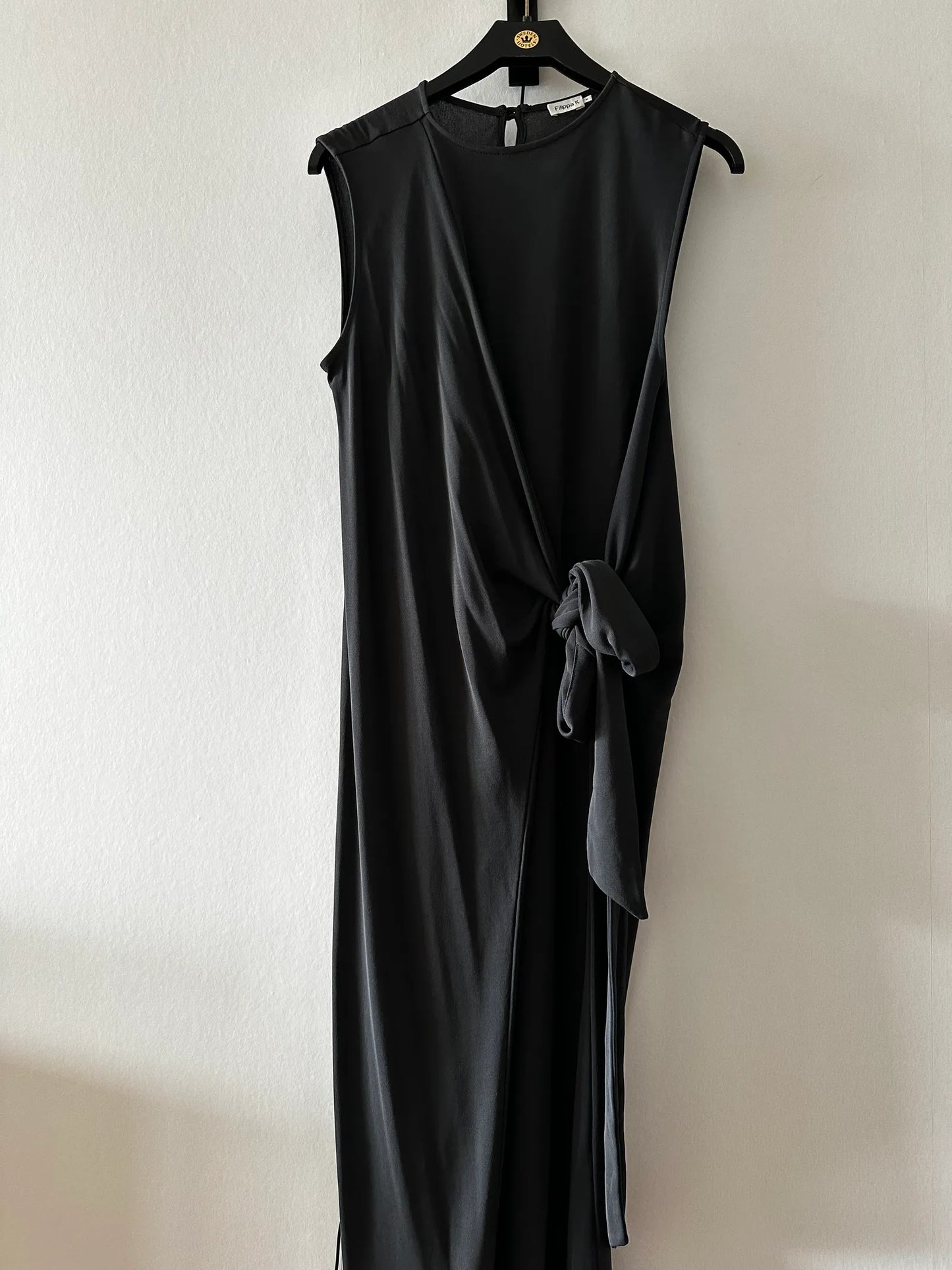 Filippa K-klänning