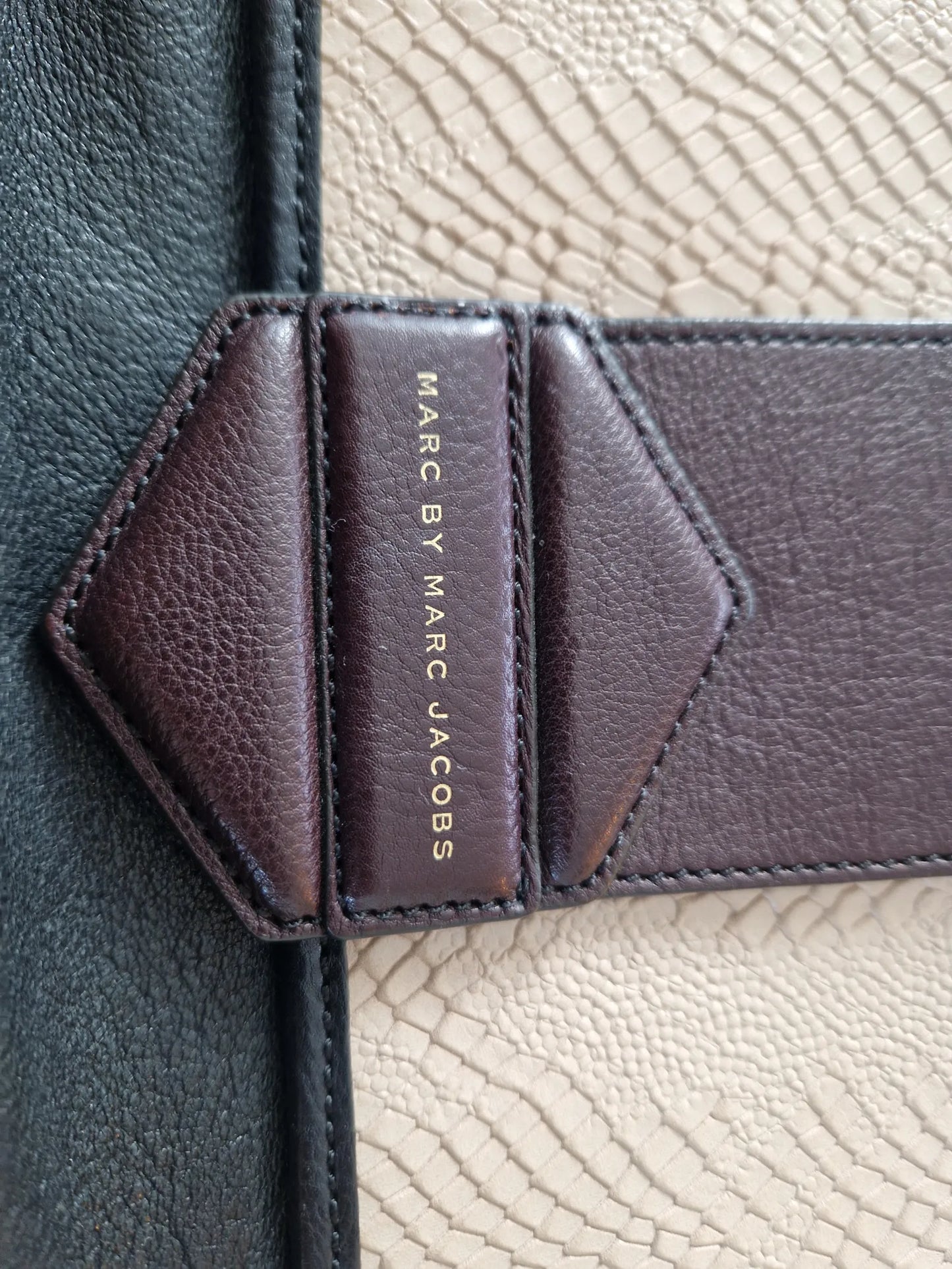 Marc Jacobs-skinnhandväska
