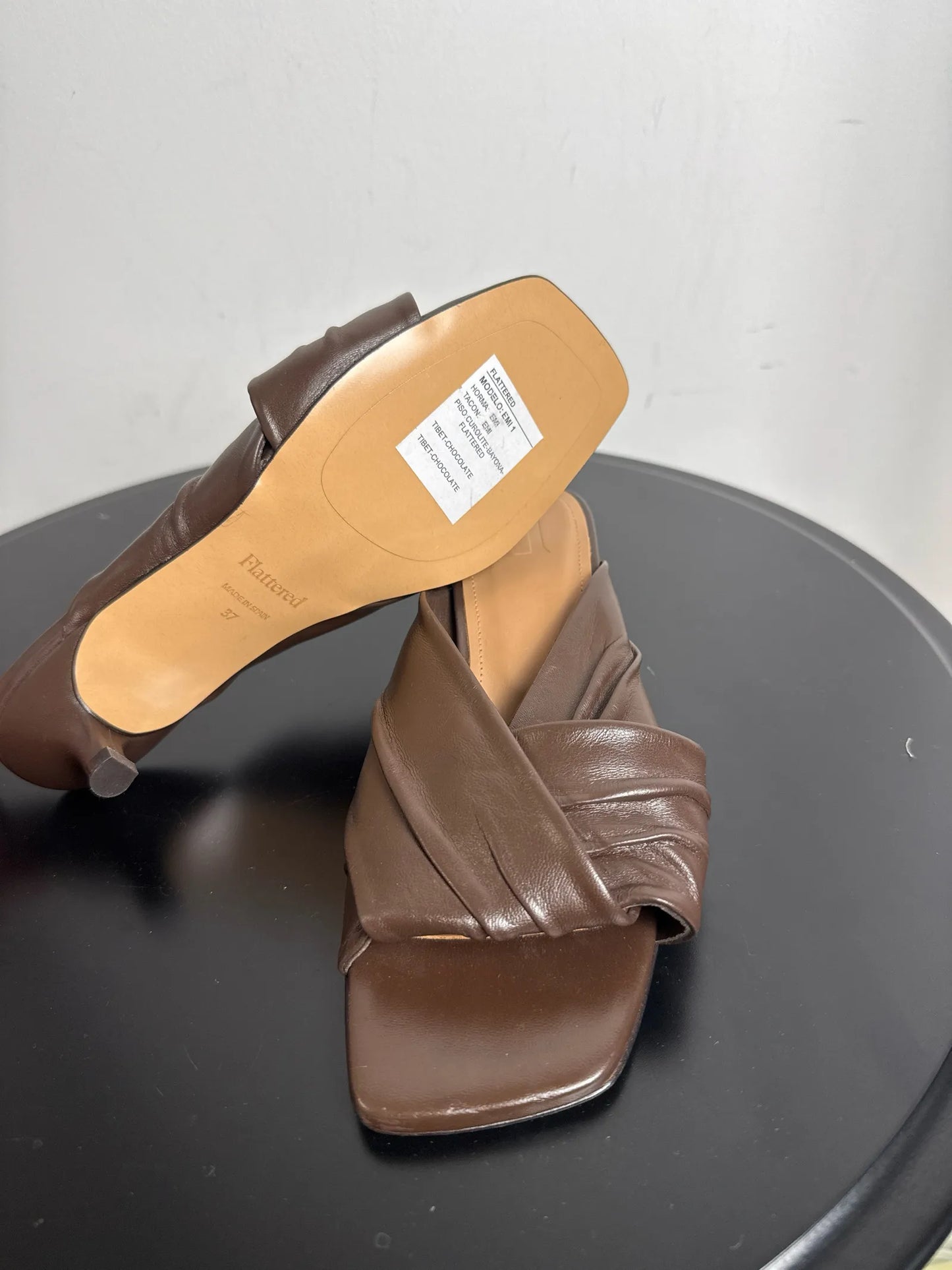 Flattered Emi-skinnklackar