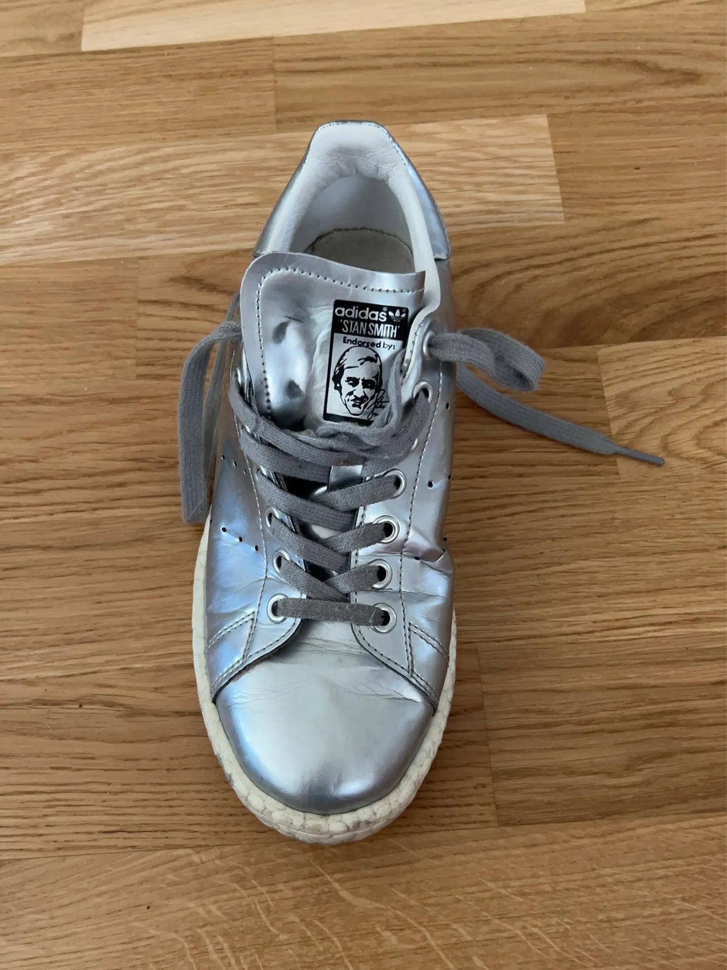 Adidas Sneakers