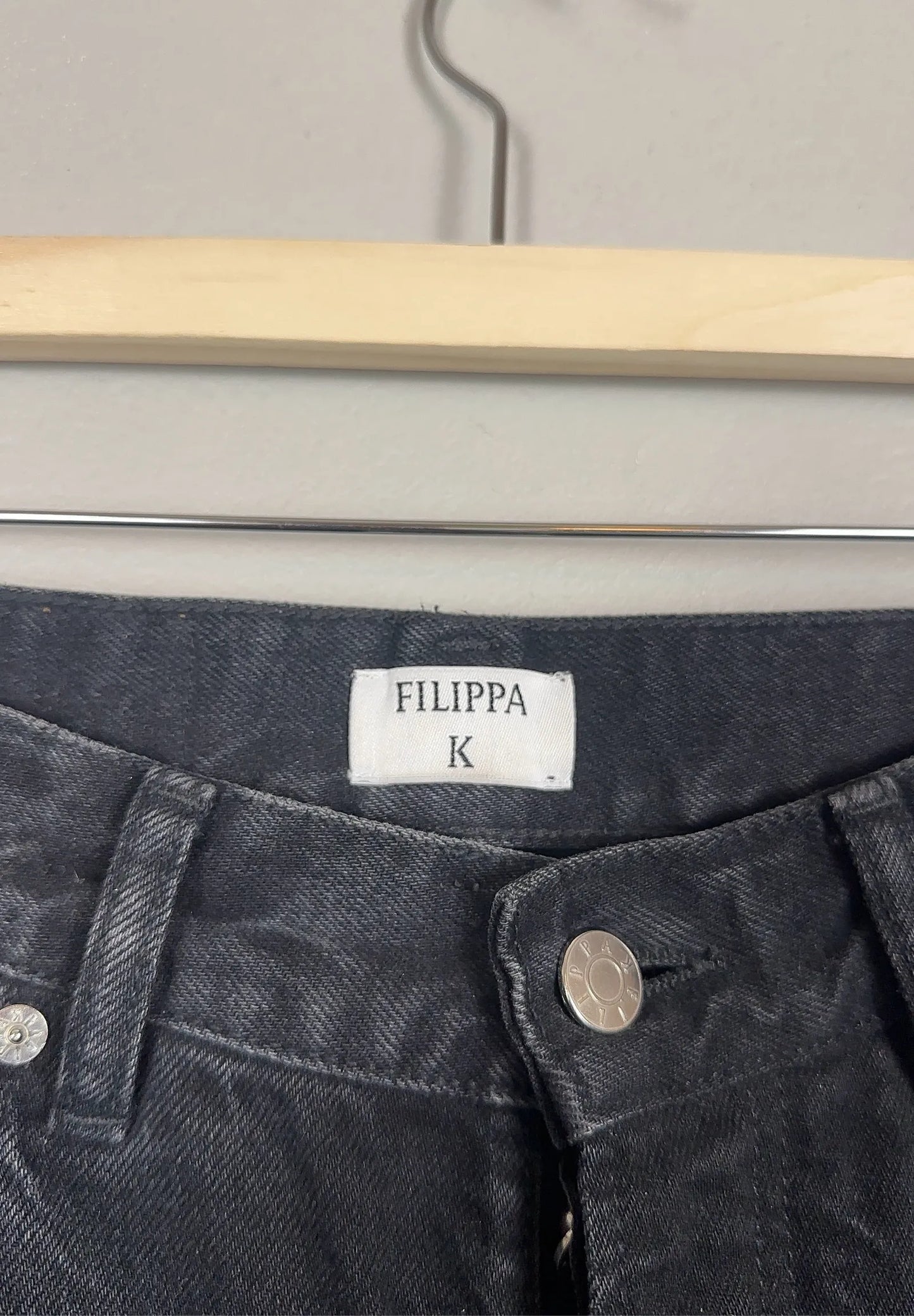 Filippa K Baggy Tapered Jeans