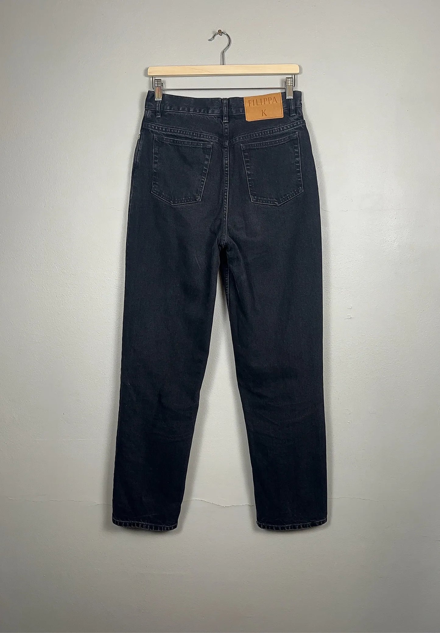 Filippa K Baggy Tapered Jeans