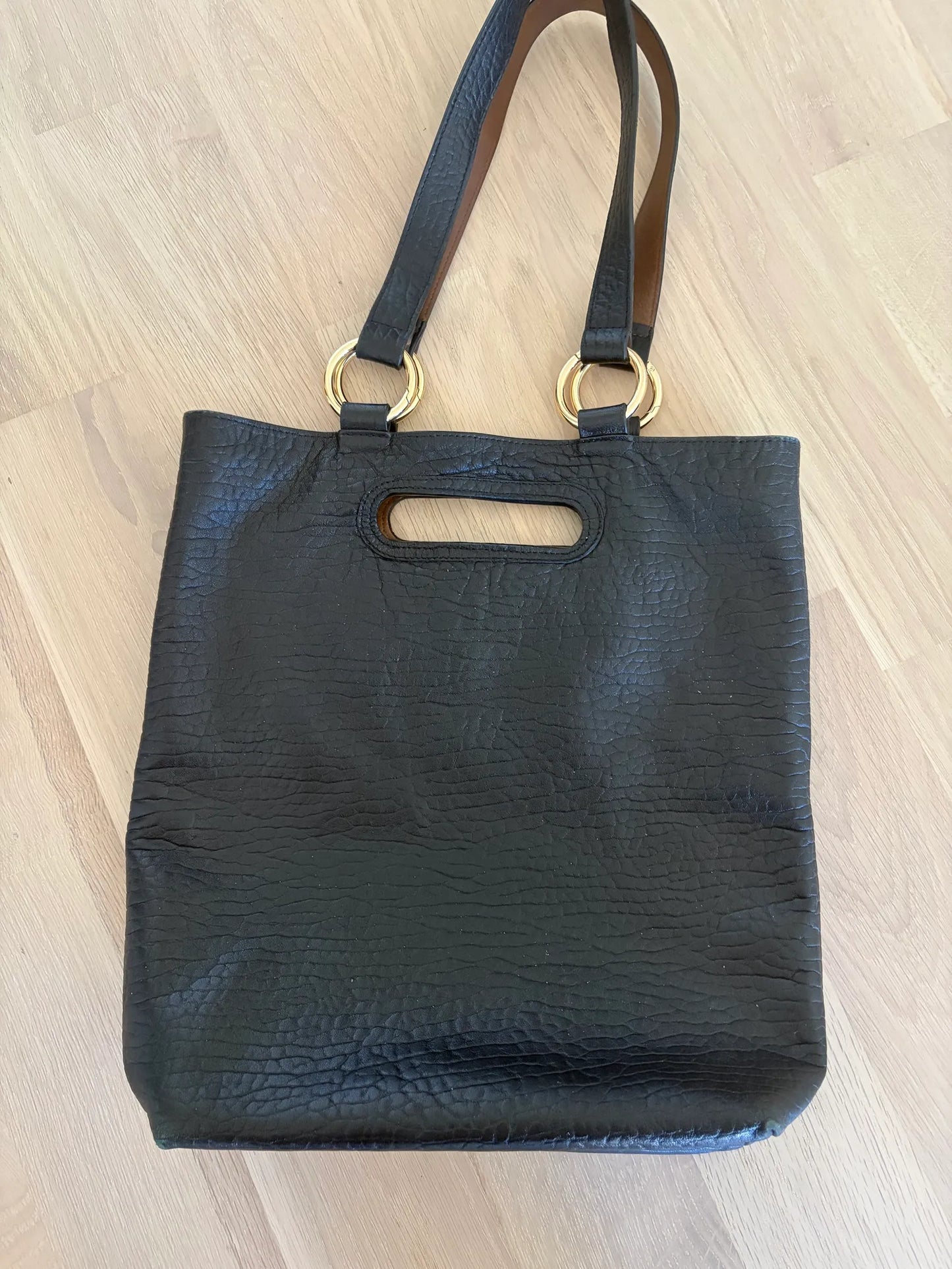 Blankens The Memphis Black Large Grain Double Sided Tote-skinnhandväska
