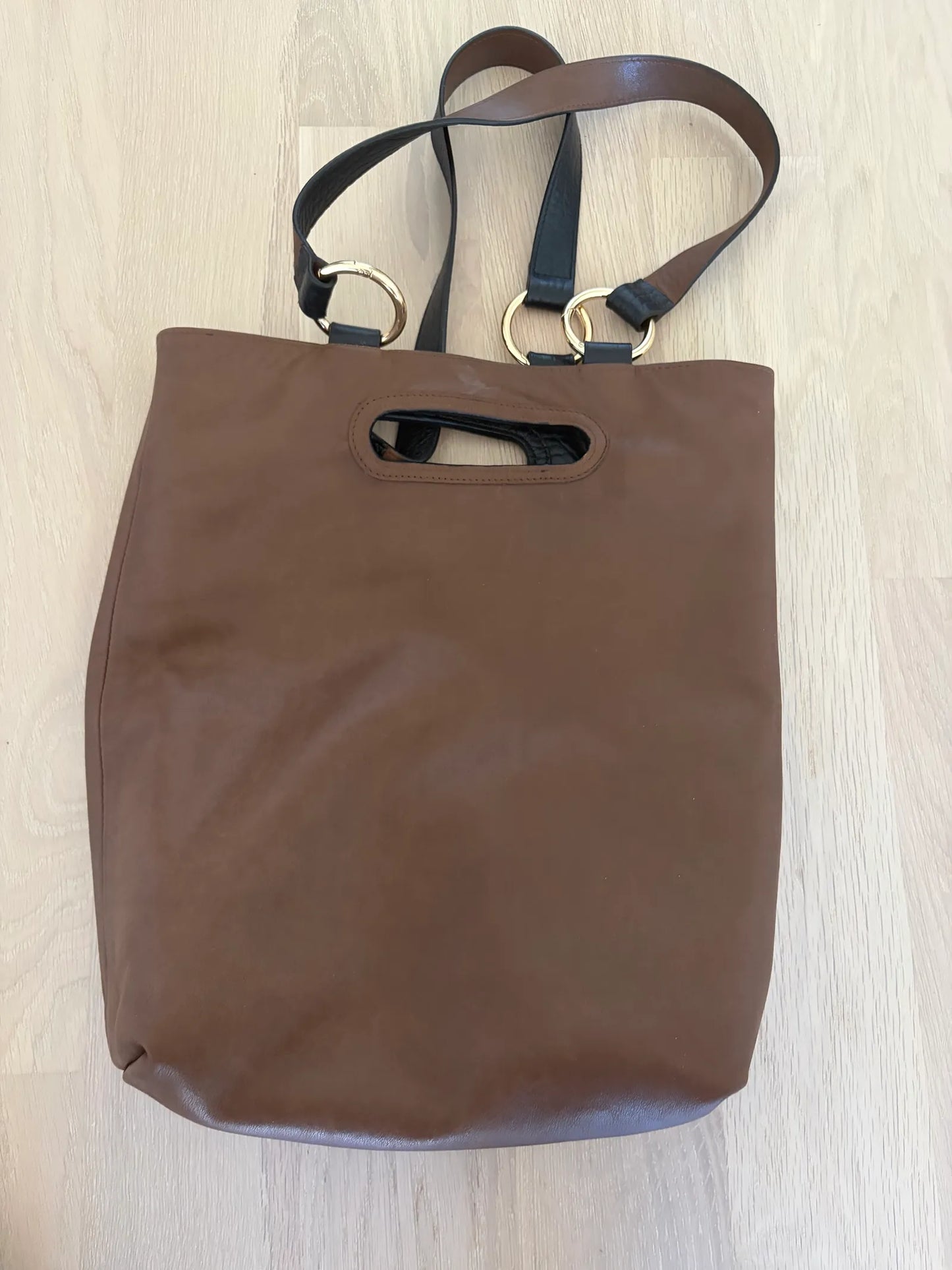 Blankens The Memphis Black Large Grain Double Sided Tote-skinnhandväska