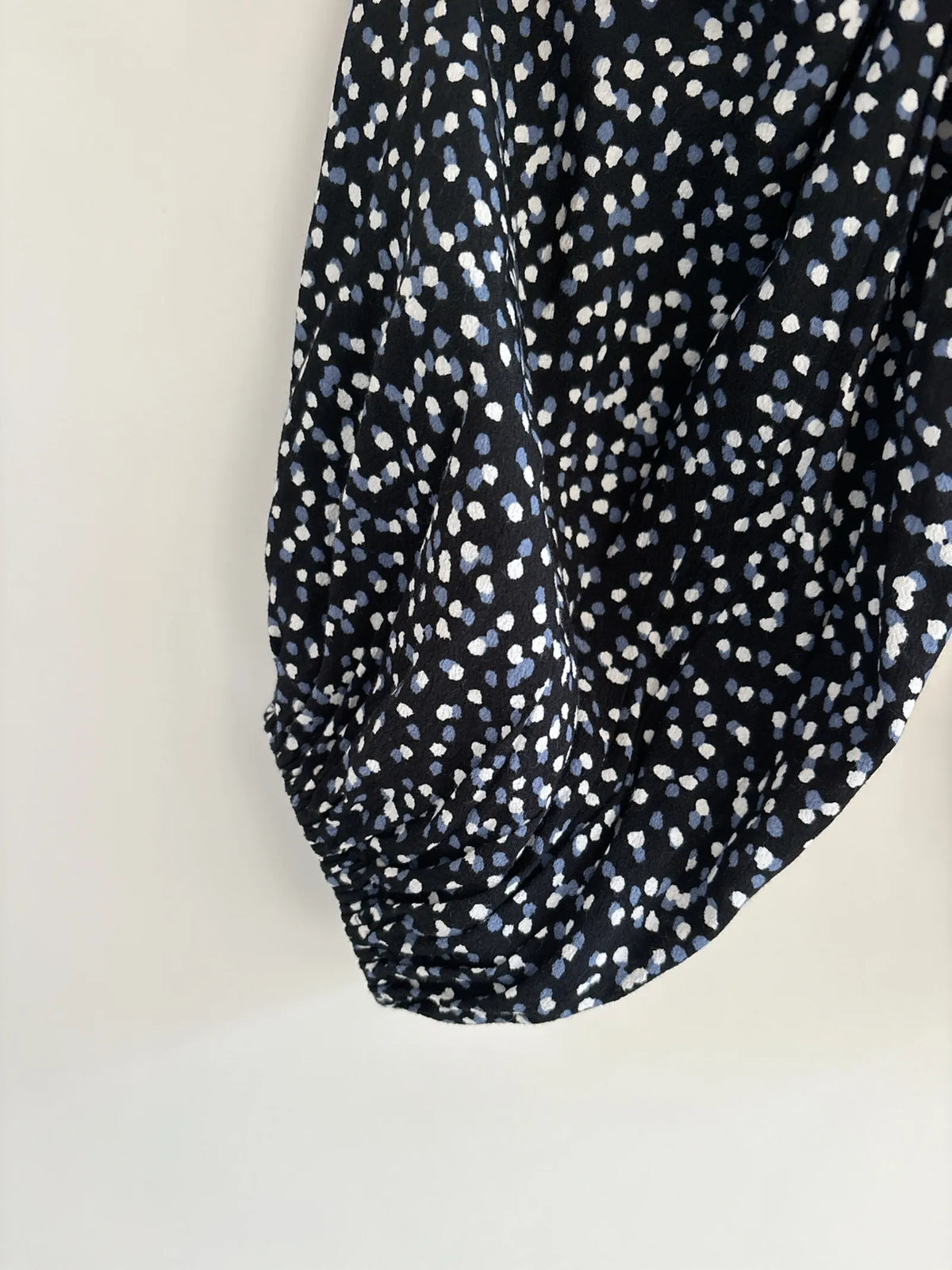 & Other Stories-blus