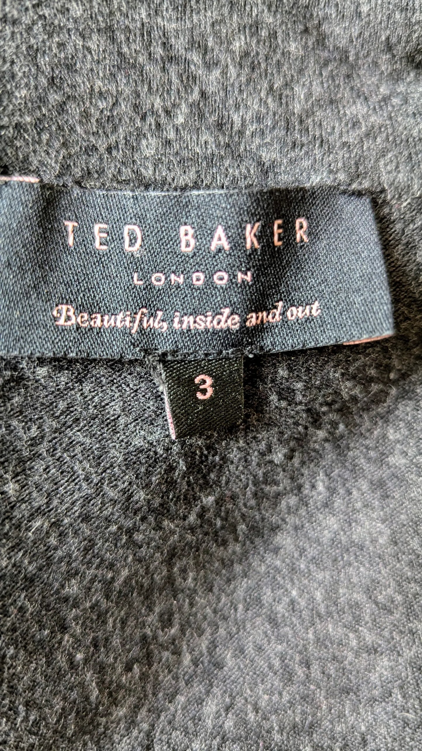 Ted Baker-kjol