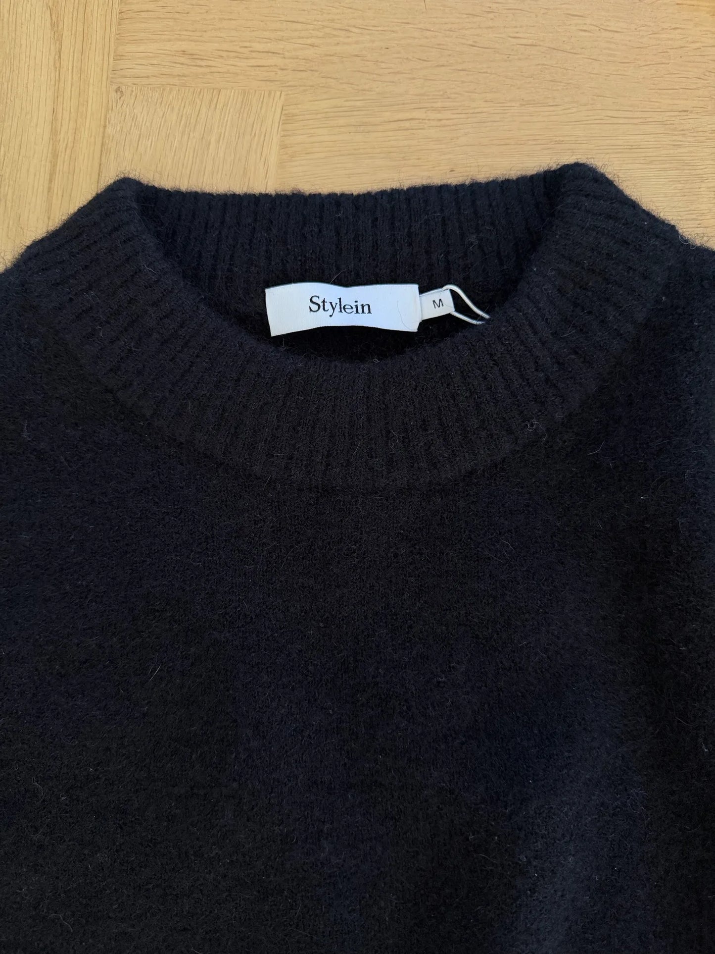 Stylein Ebba-ulltröja NWT