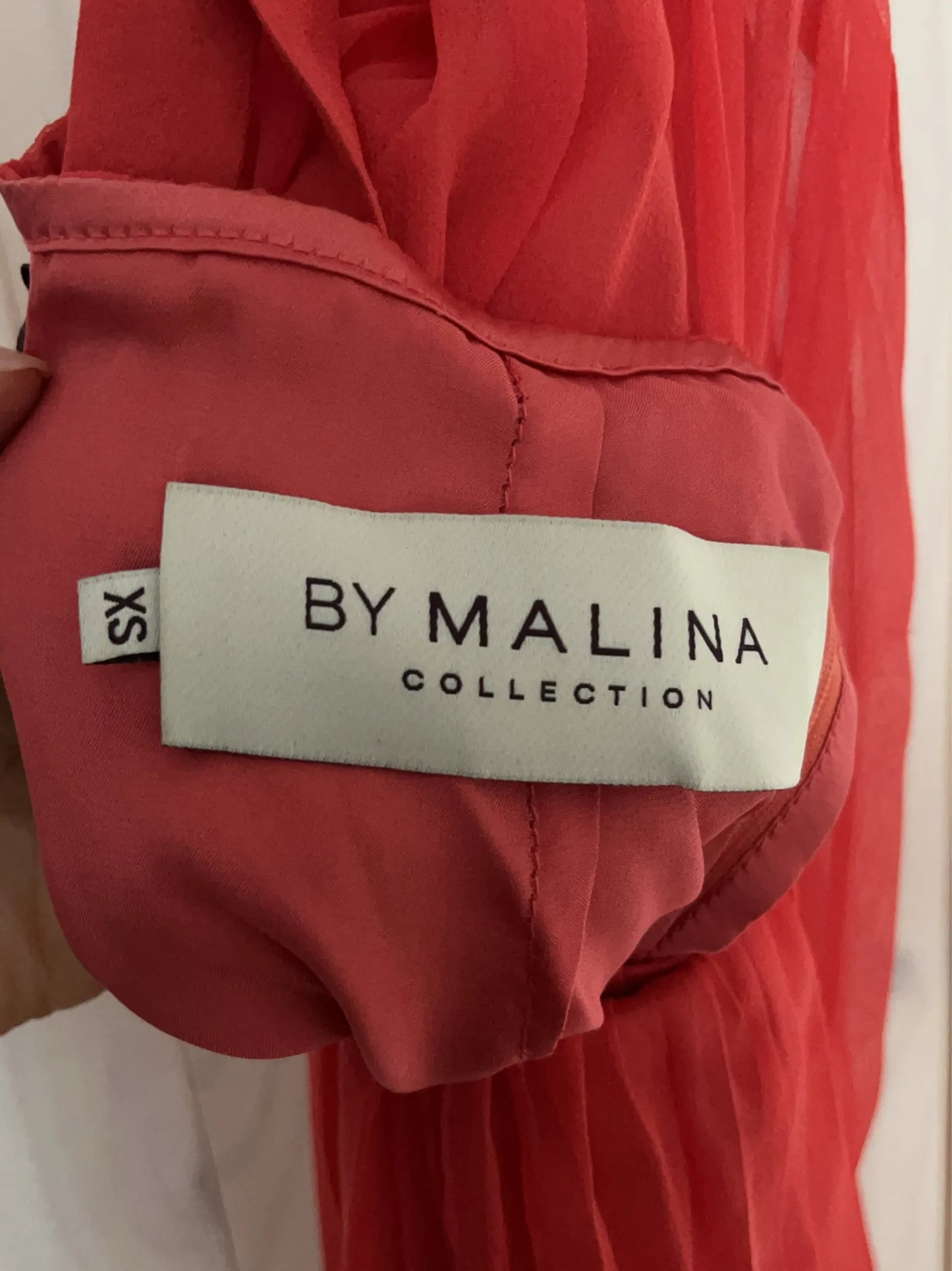 By Malina-sidenklänning