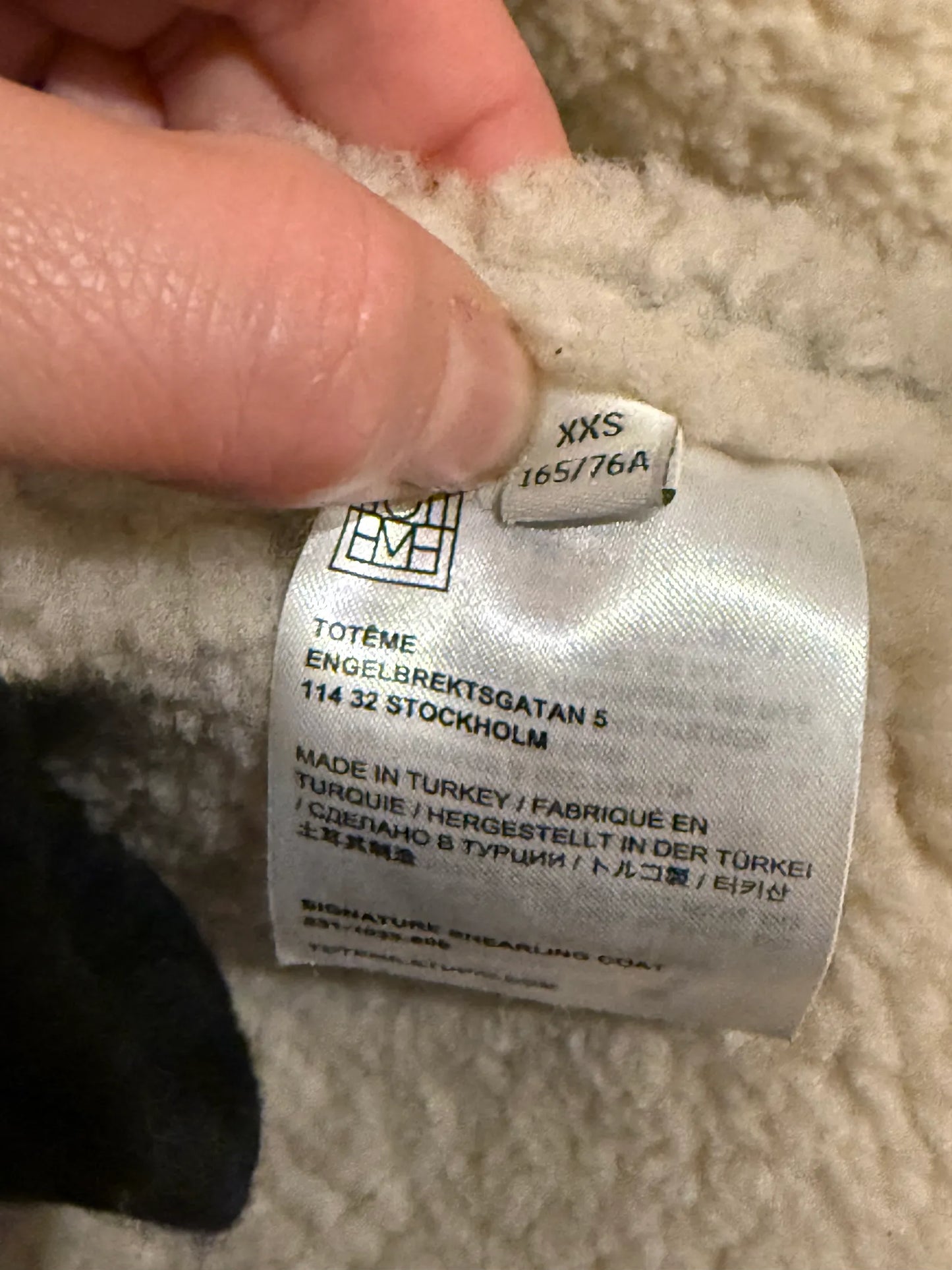 Toteme Signature Shearling-skinnkappa