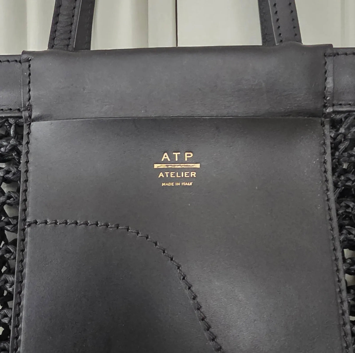 ATP Atelier-skinnhandväska