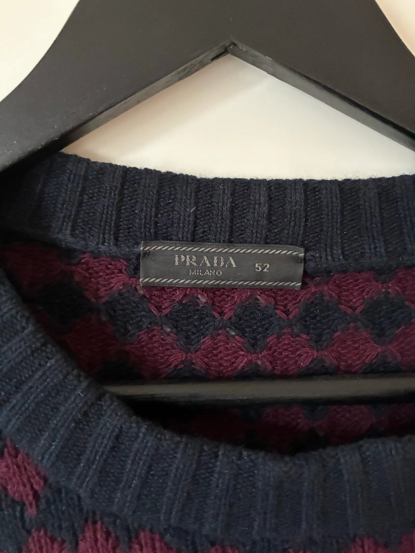 Prada-ulltröja