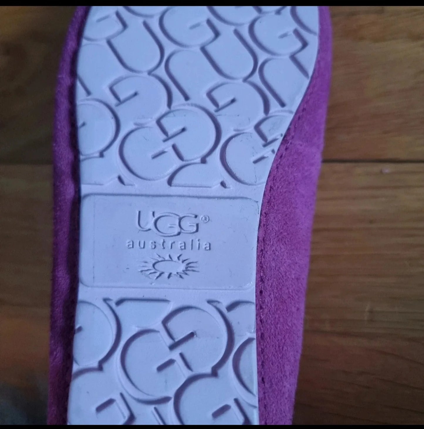 UGG-loafers NWOT
