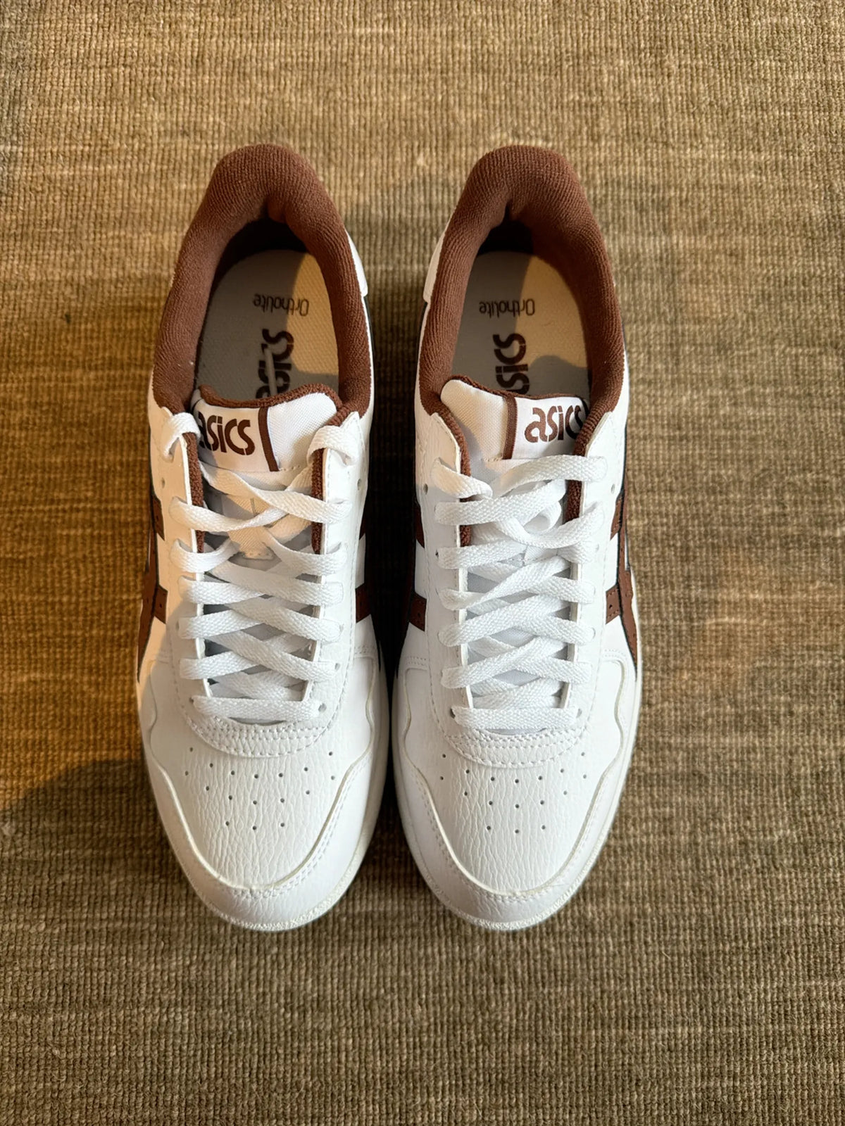 Asics Sneakers