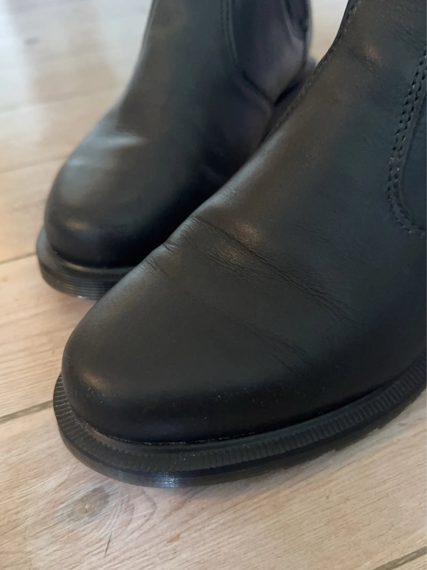 Dr. Martens Laura Boots