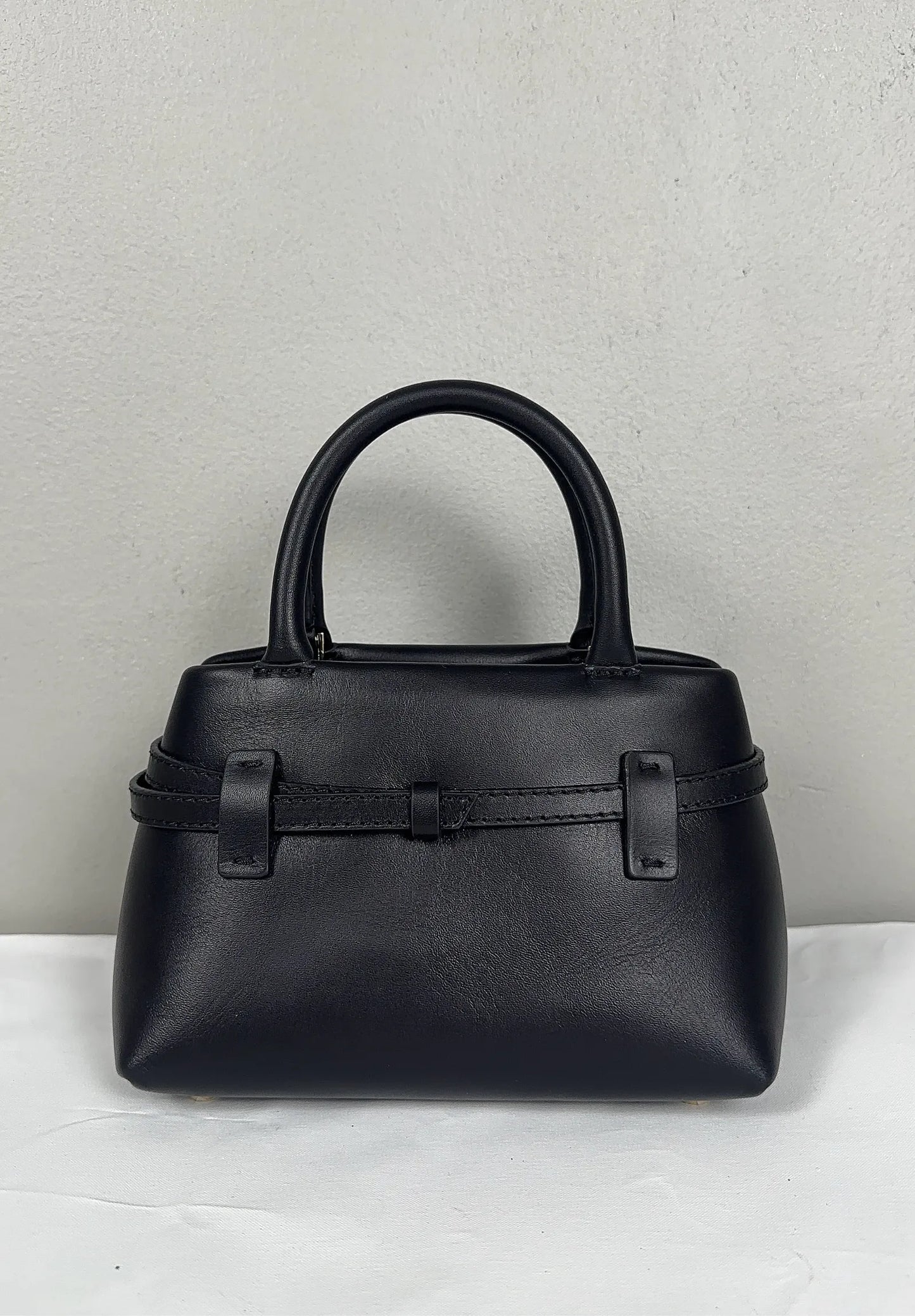 Manu Atelier Le Cambon 20-skinnhandväska NWT