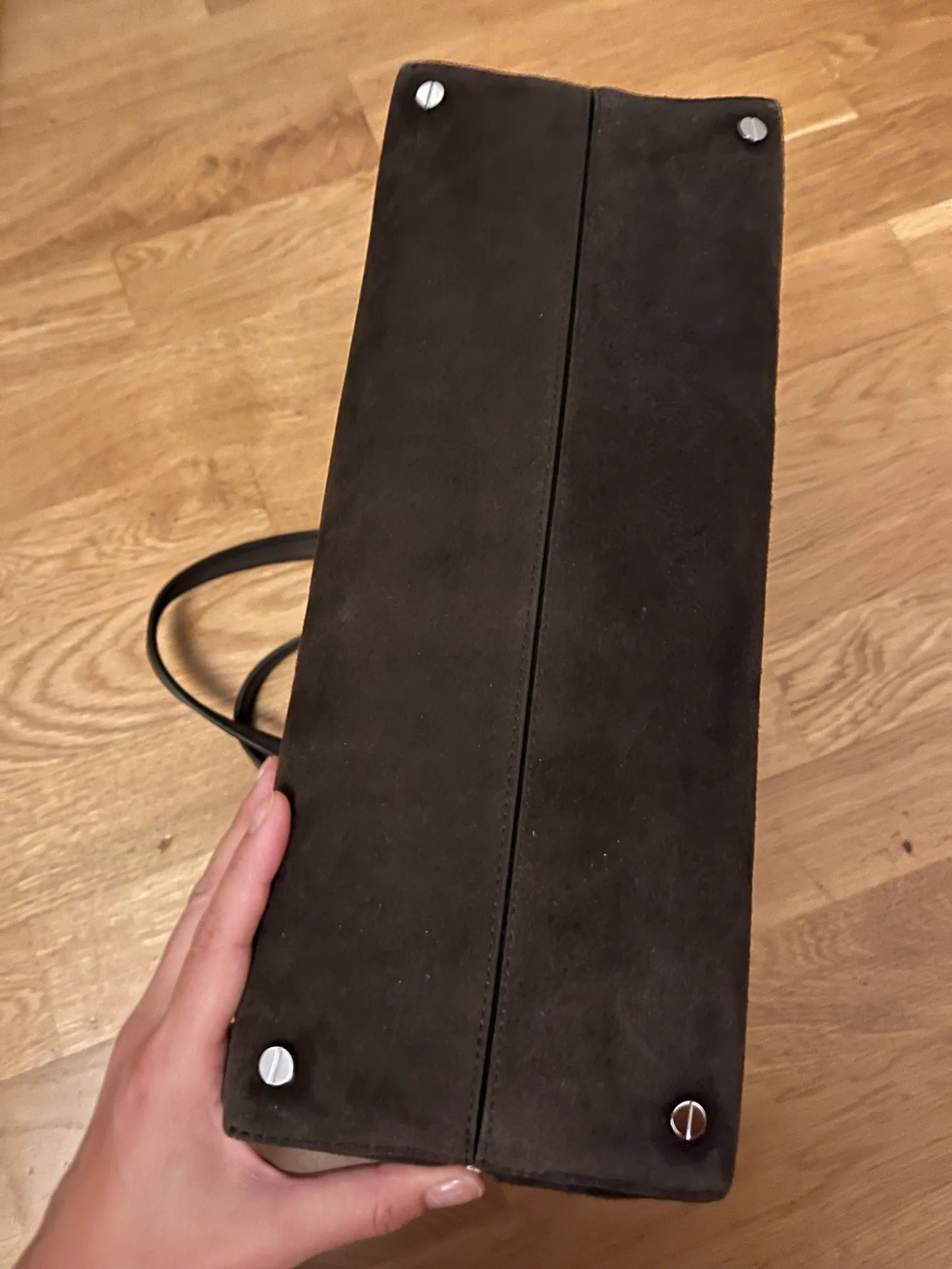 Toteme Medium Suede Day Tote Brown-axelremsväska NWT