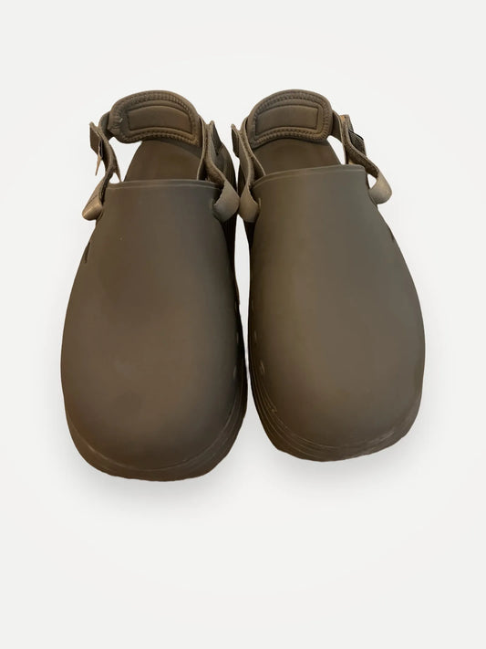 Suicoke-sandaler