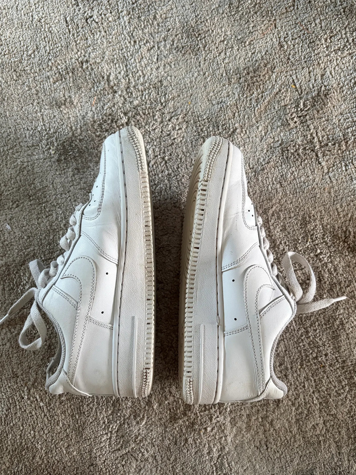 Nike-skinnsneakers