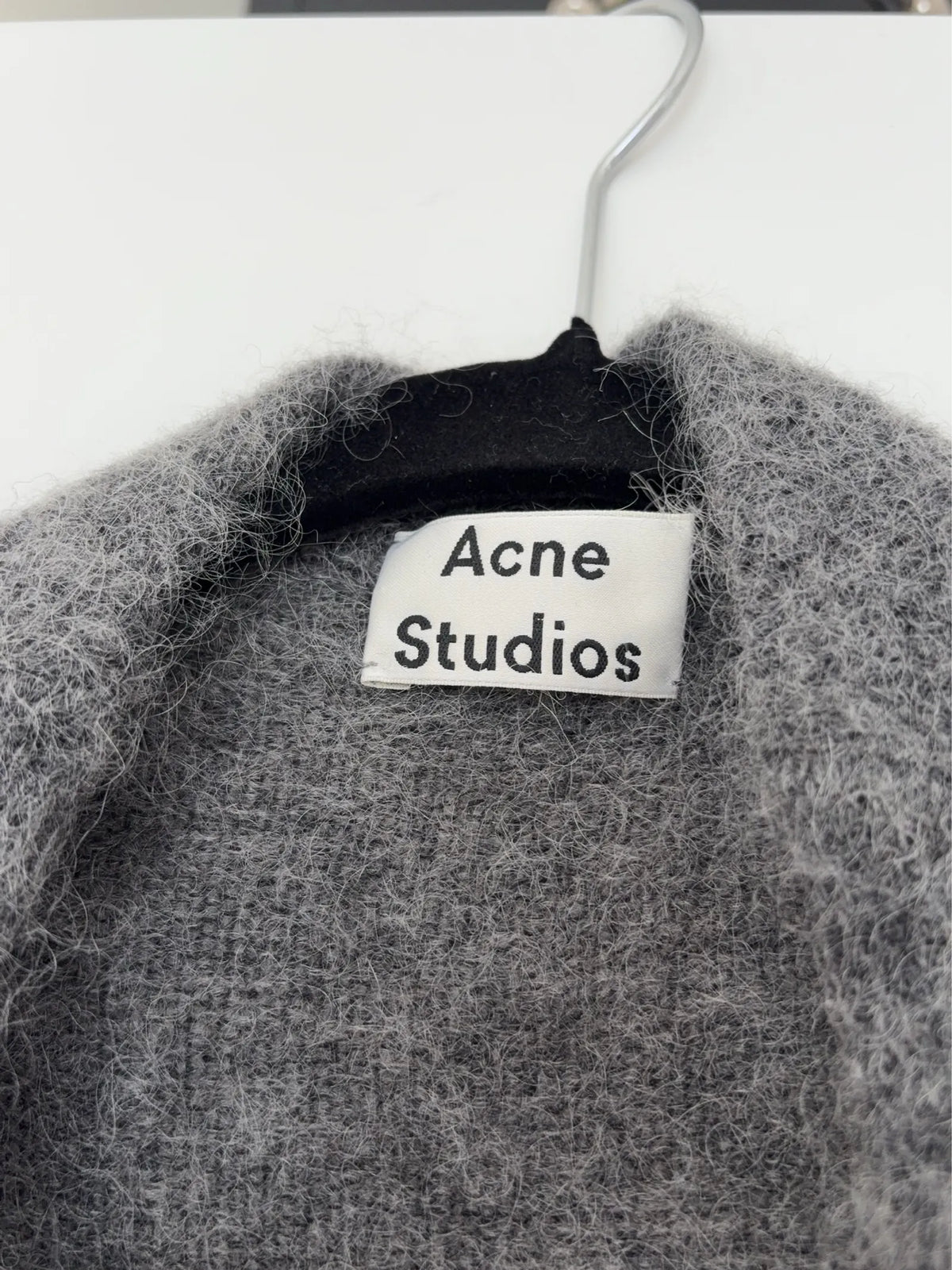 Acne Studios-ullkofta