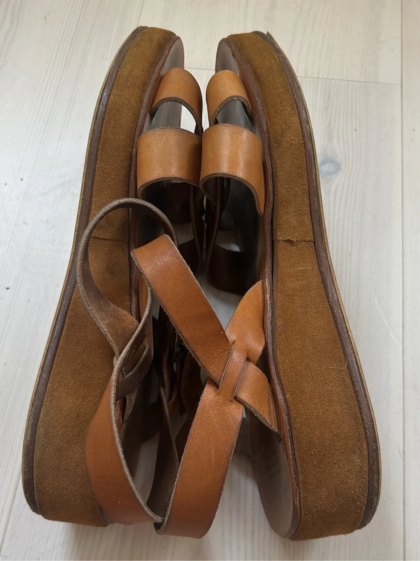 La Botte Gardiane Pac Compensé Sandals