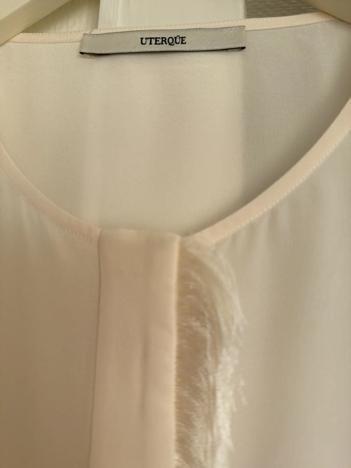 Uterque-sidenblus NWOT