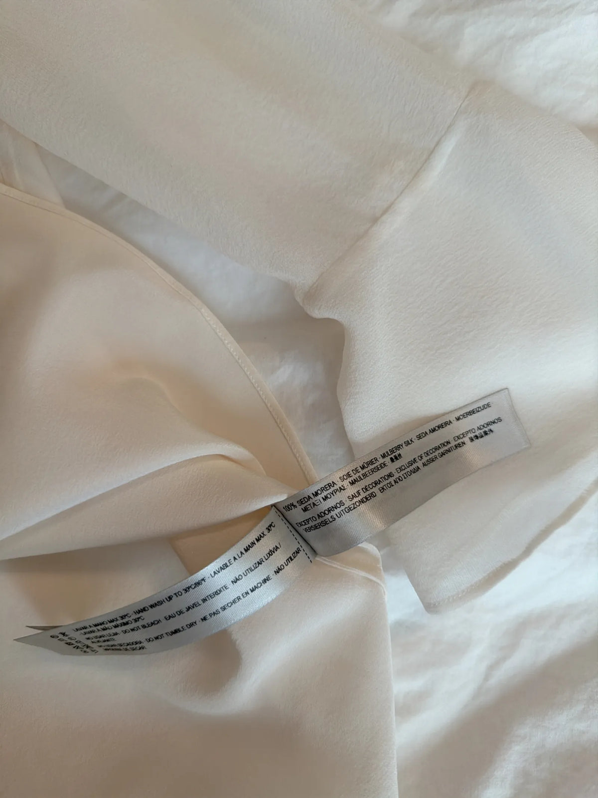Uterque-sidenblus NWOT