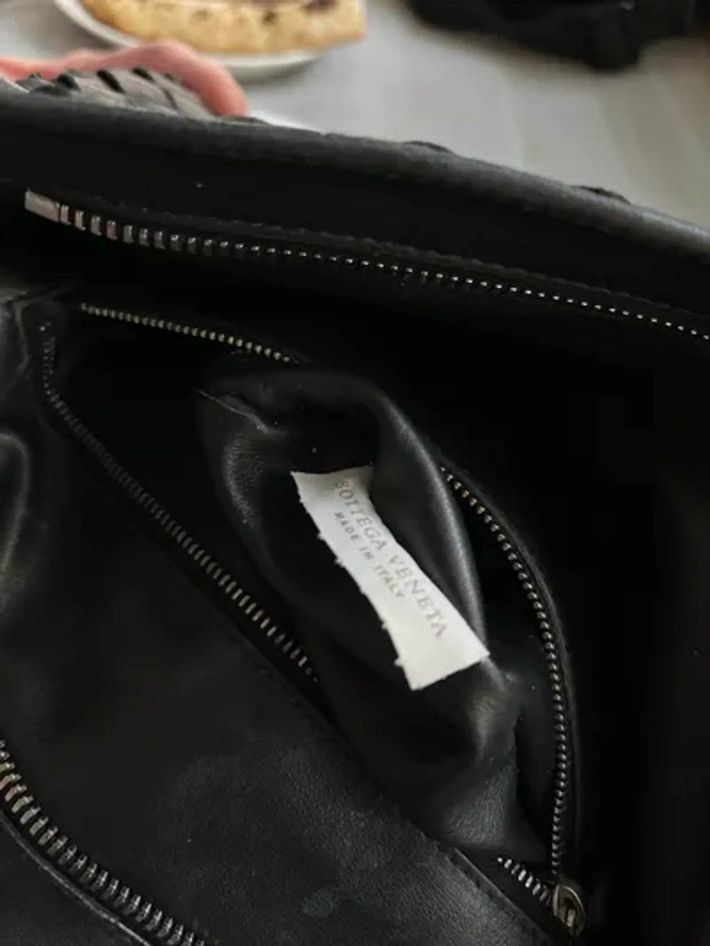 Bottega Veneta Twist Leather-skinnhandväska
