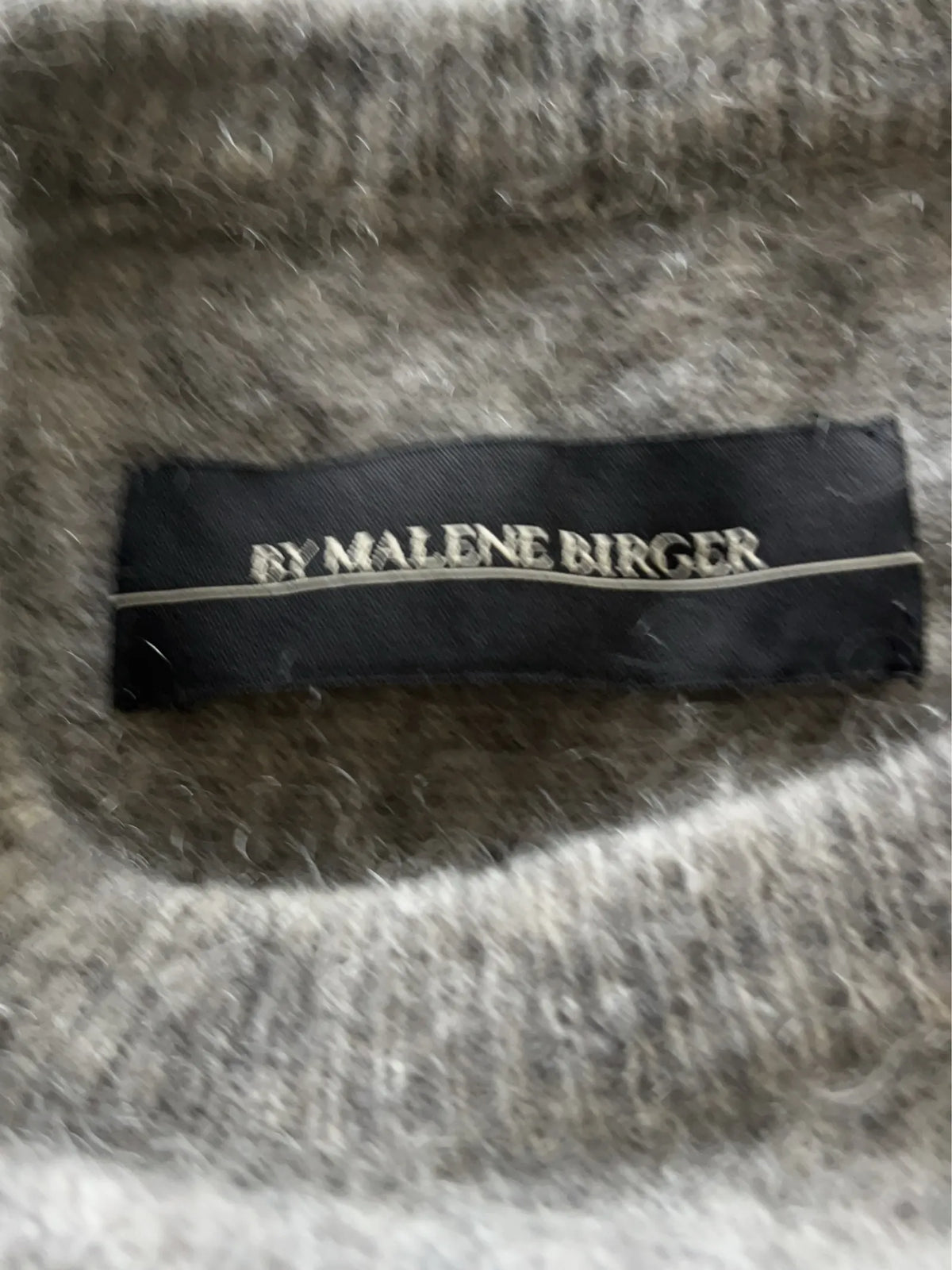 By Malene Birger Biagio-ulltröja