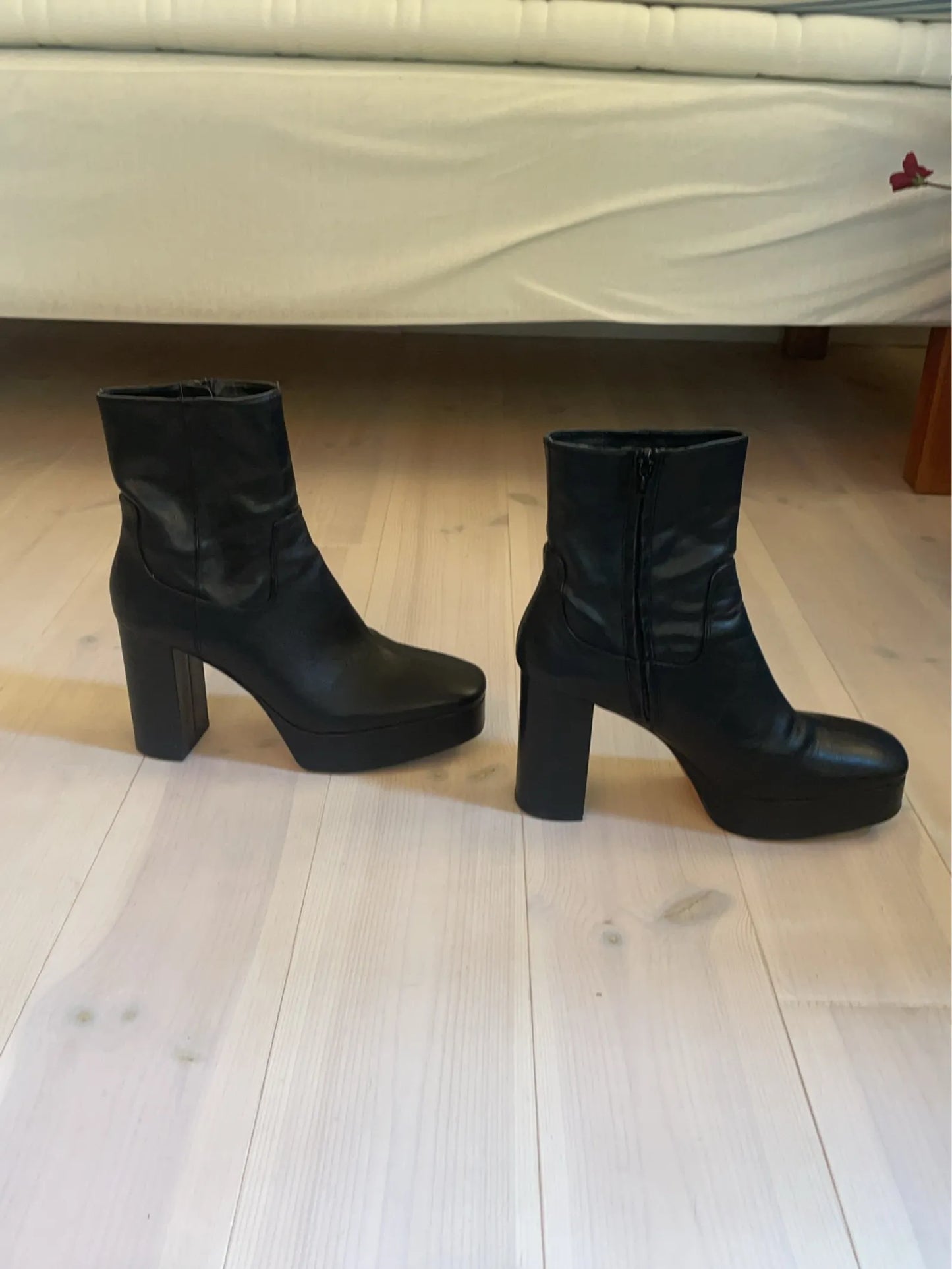 Zara-skinnboots