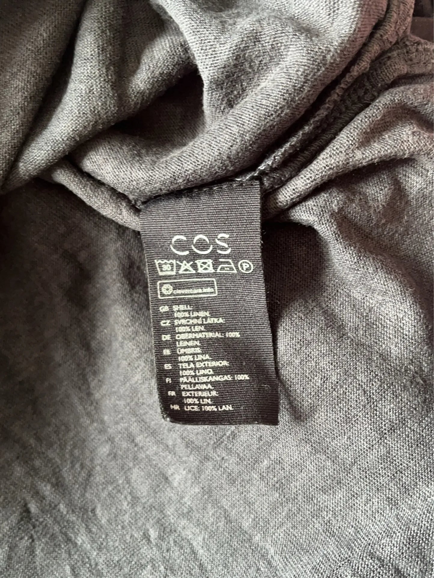 Cos-linneklänning