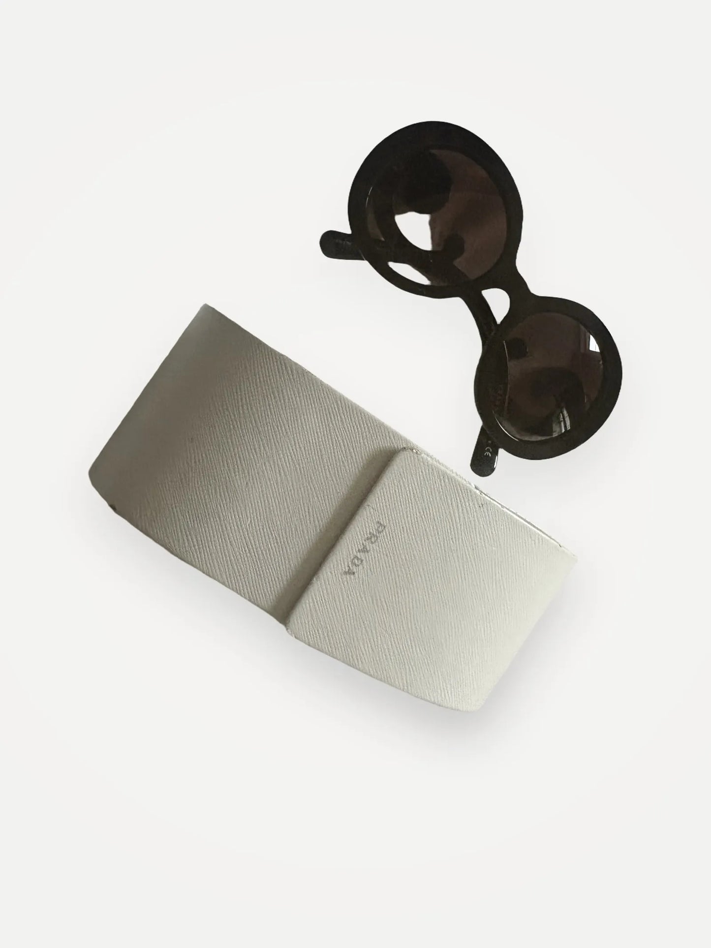 Prada Spr27n-solglasögon