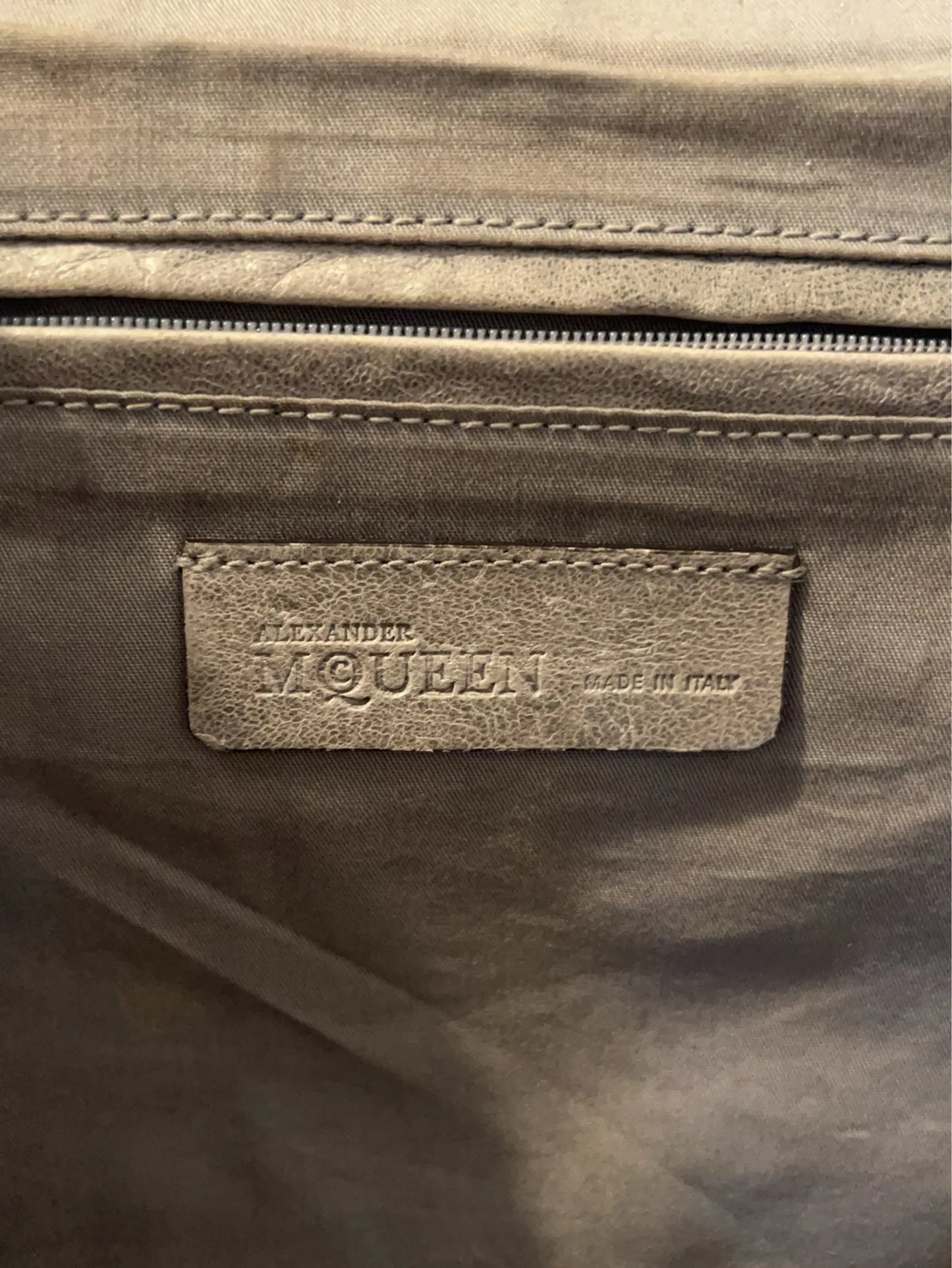 Alexander Mcqueen-skinnhandväska