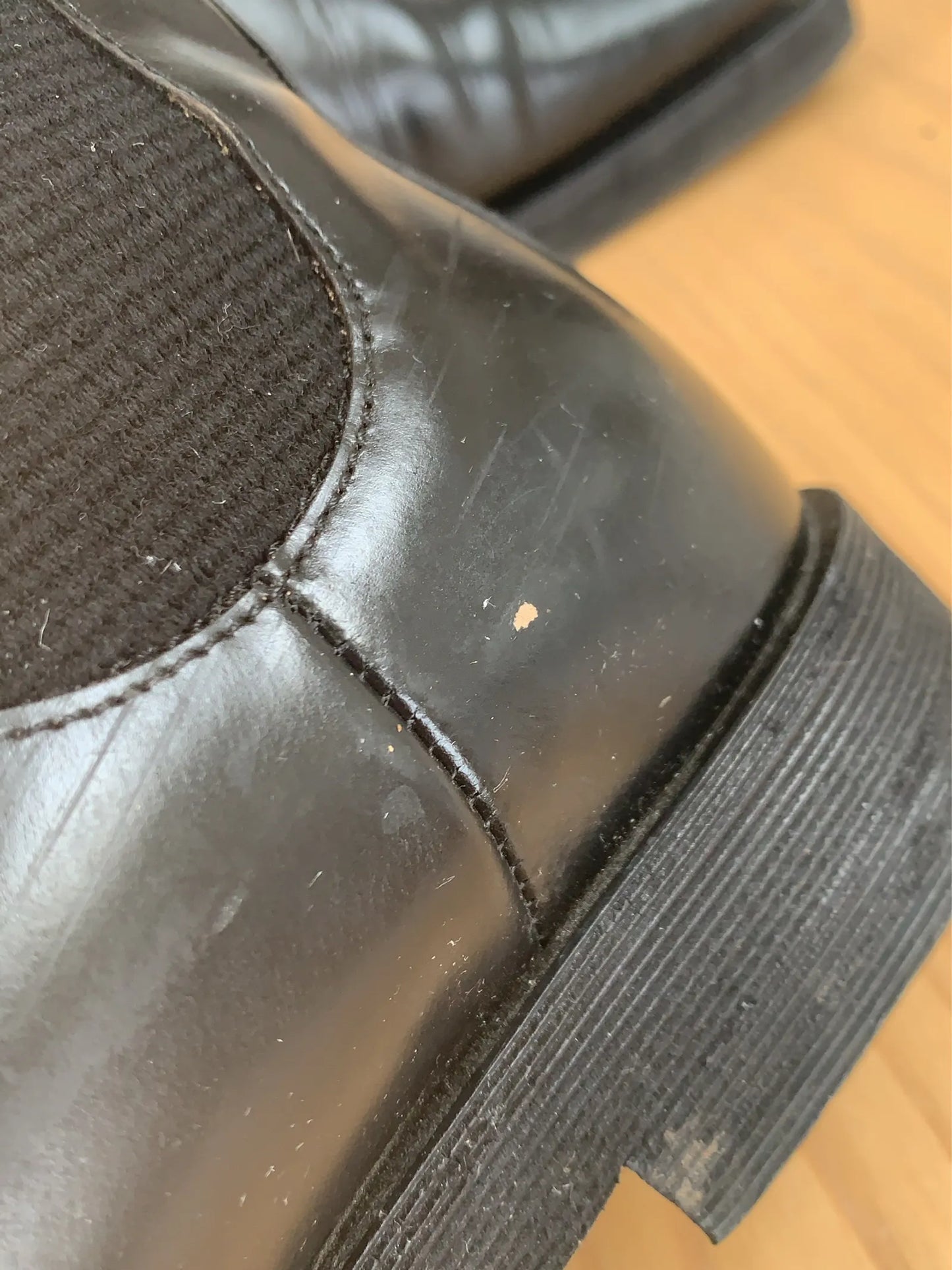 Toteme Chelsea-skinnboots