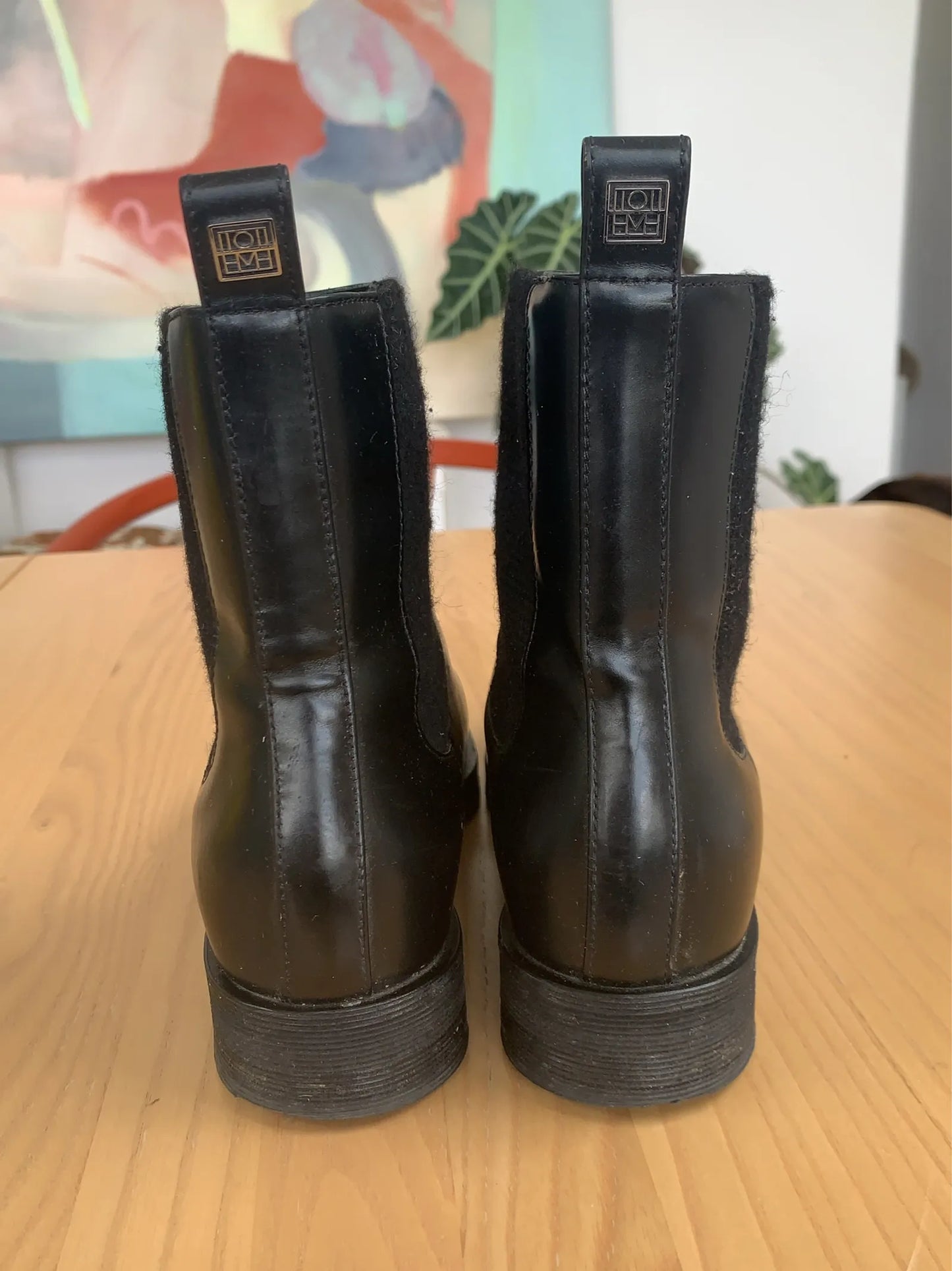 Toteme Chelsea-skinnboots