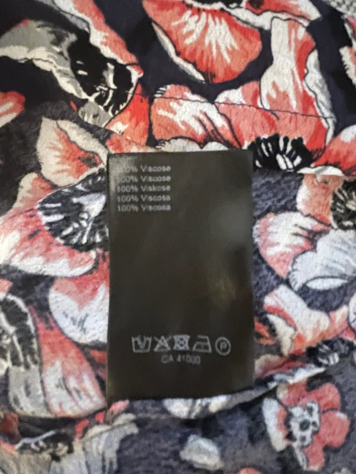 Just Female-blus