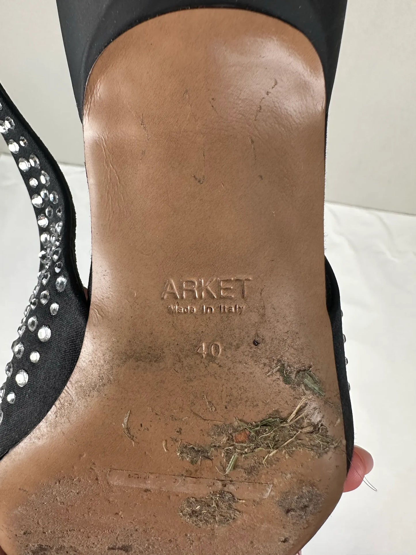 Arket-skinnklackar