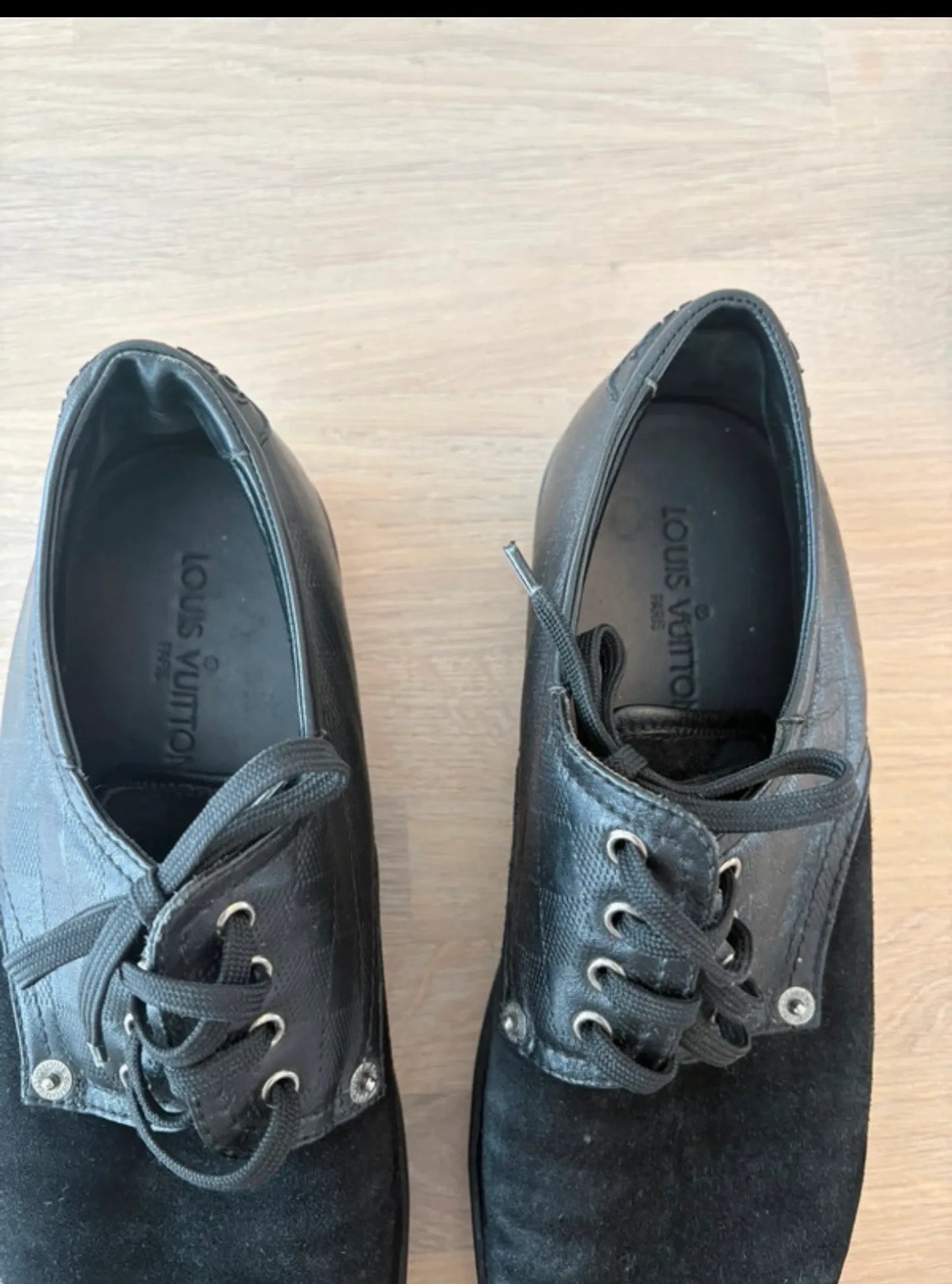 Louis Vuitton-skinnsneakers