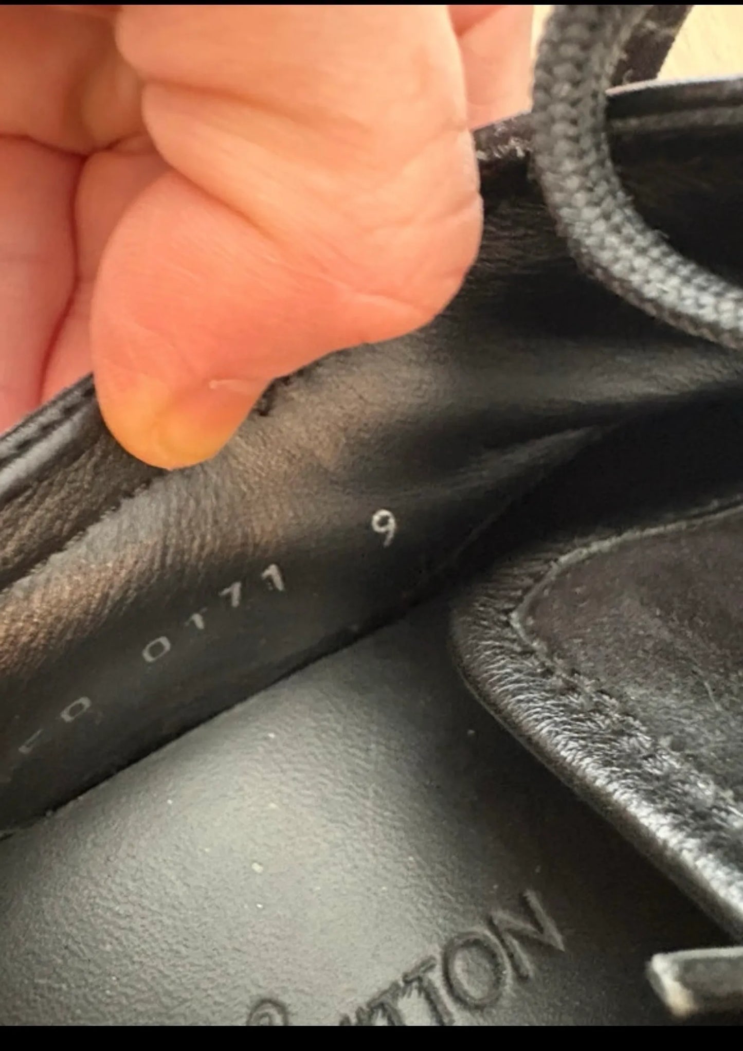 Louis Vuitton-skinnsneakers