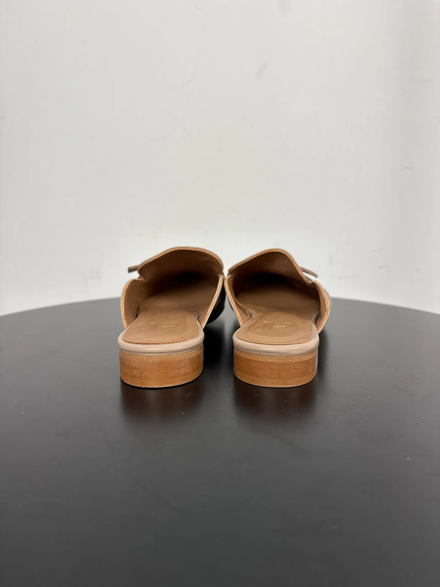 Flattered Anina Sand Leather-skinnloafers